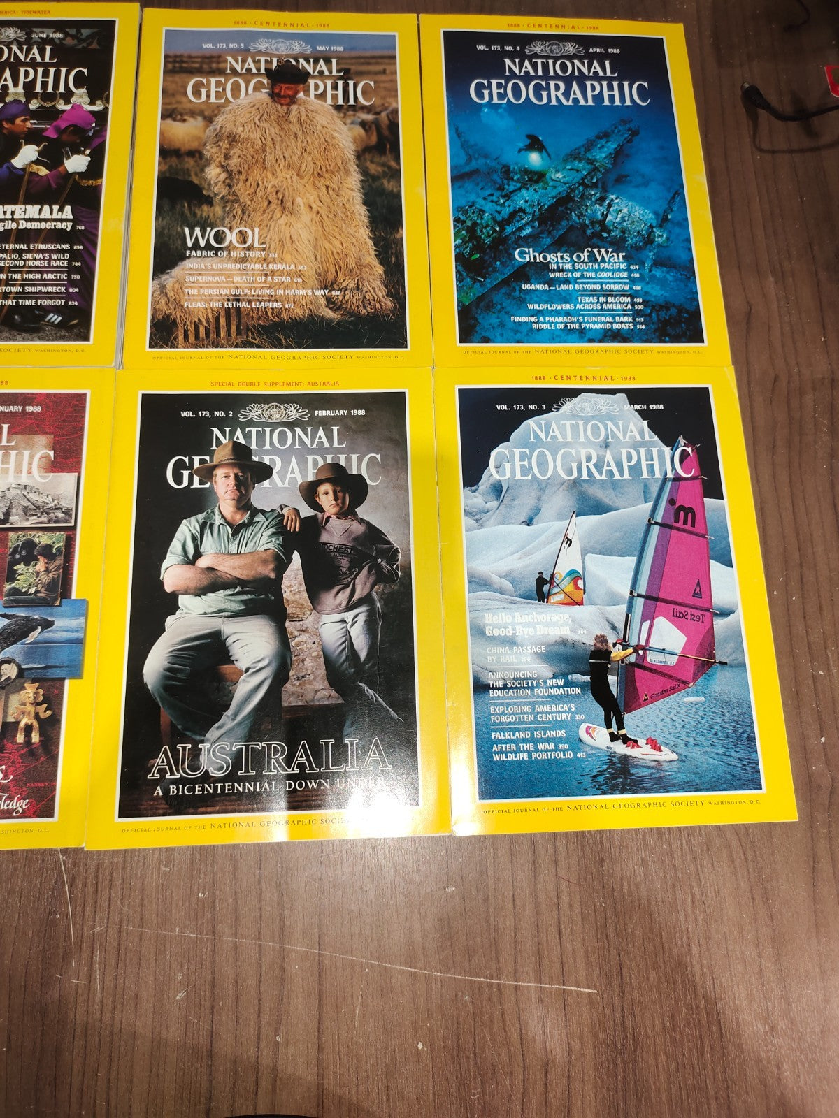 National Geographic - 1988 - January-June - Case Faux Leather - Magazines