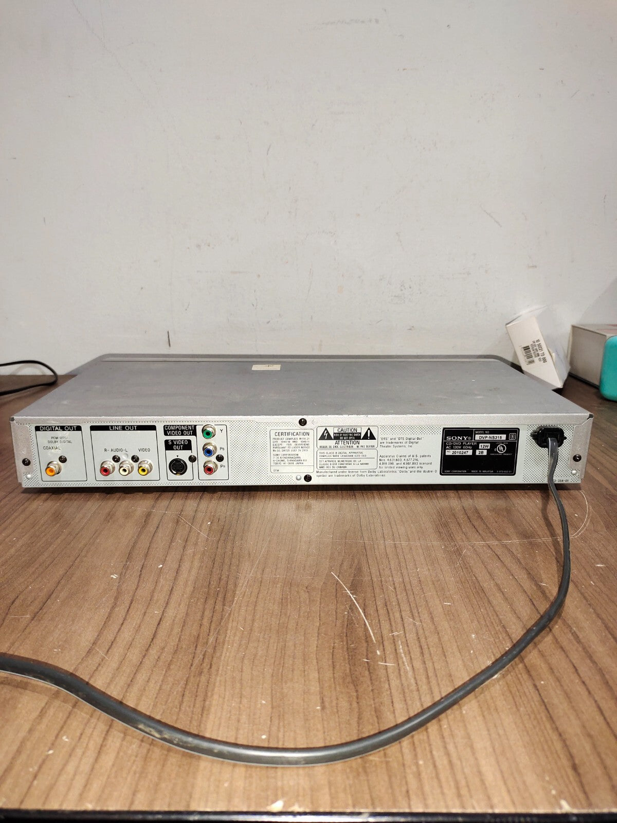 Sony DVP-NS315 DVD Player Dolby Digital CD MP3 Playback - Silver
