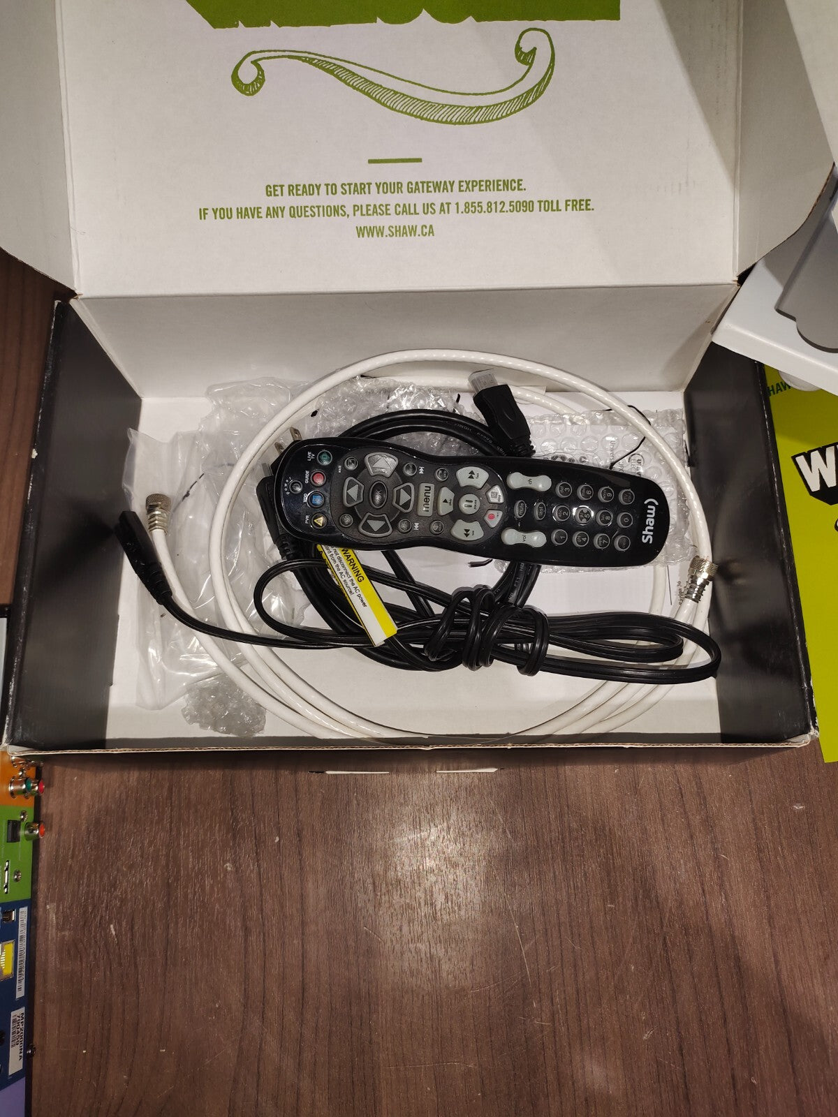 ARRIS MP2000NA Shaw Digital Cable Box With Remote and Cables