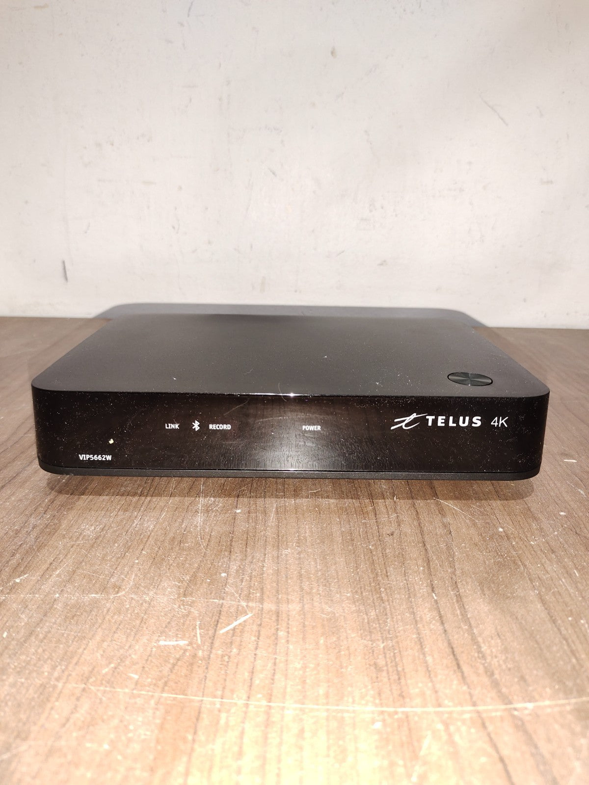ARRIS - Model - VIP5662W - Optik TV 4K PVR with 1TB DVR module Telus