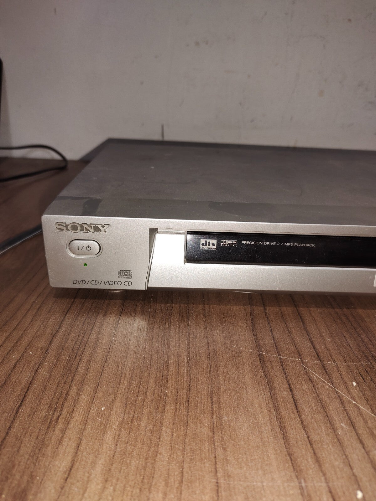 Sony DVP-NS315 DVD Player Dolby Digital CD MP3 Playback - Silver