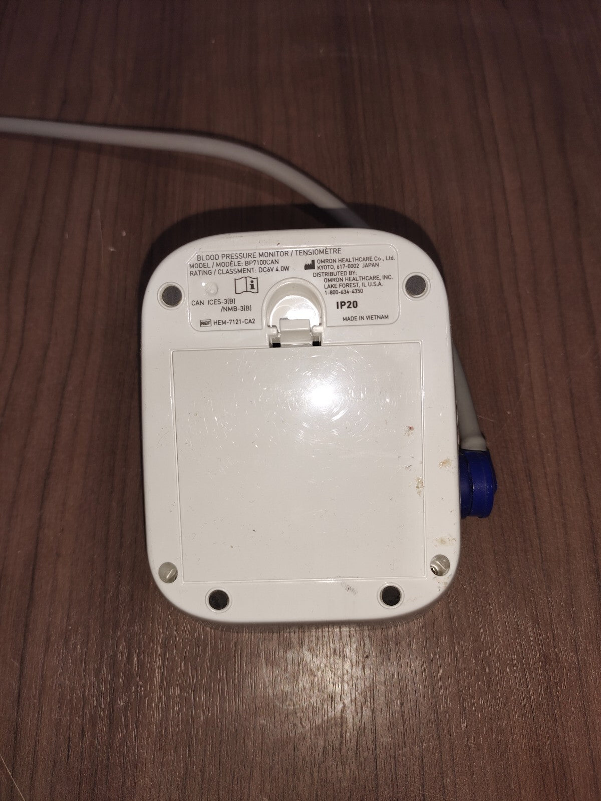 OMRON 3 Series Upper Arm Blood Pressure Monitor - BP7100CAN