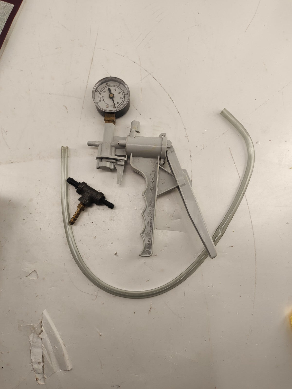 SILVERLINE MITYVAC AUTOMOTIVE VACUUM PUMP KIT | 010-6602840