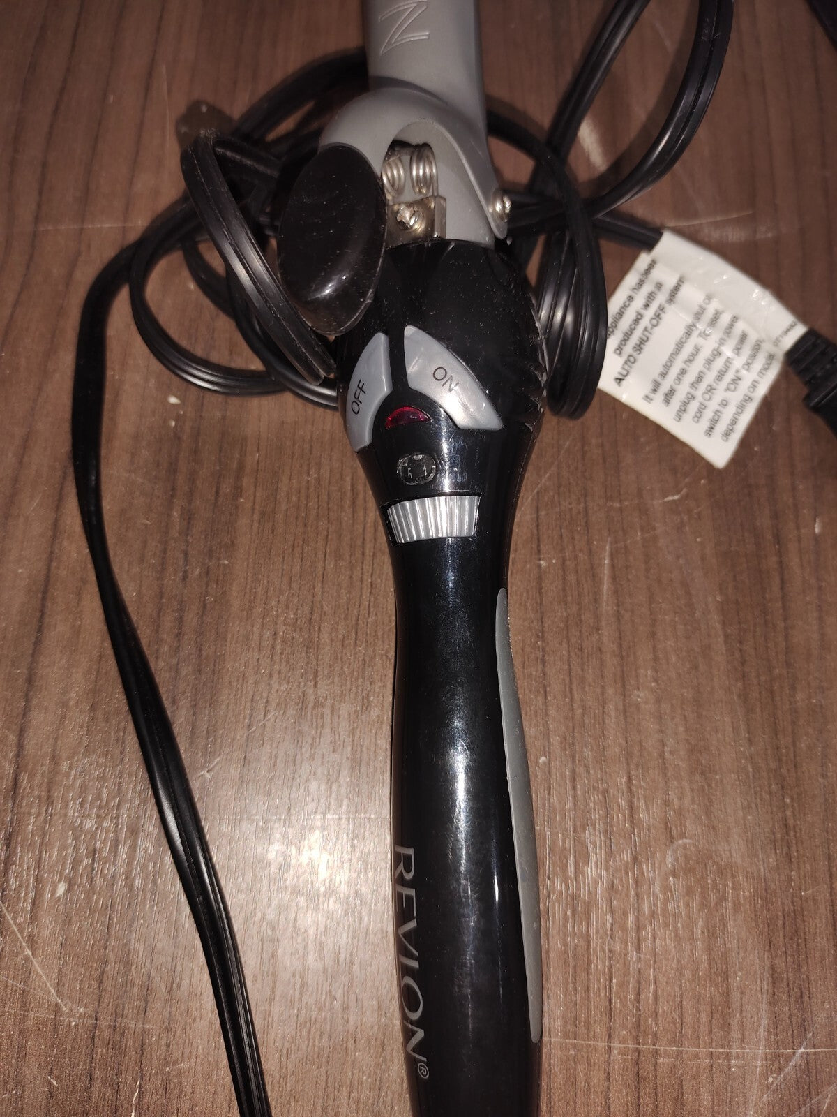 Revlon Perfect Heat Long Lasting Medium Curls Ceramic Curling Iron - RV051F