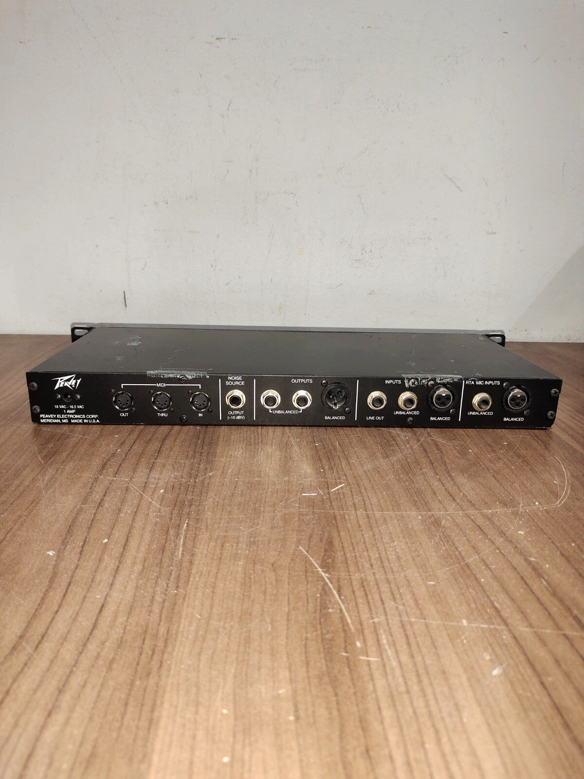 PEAVEY Autograph Midi Programmable GRAPHIC EQUALIZER - 1