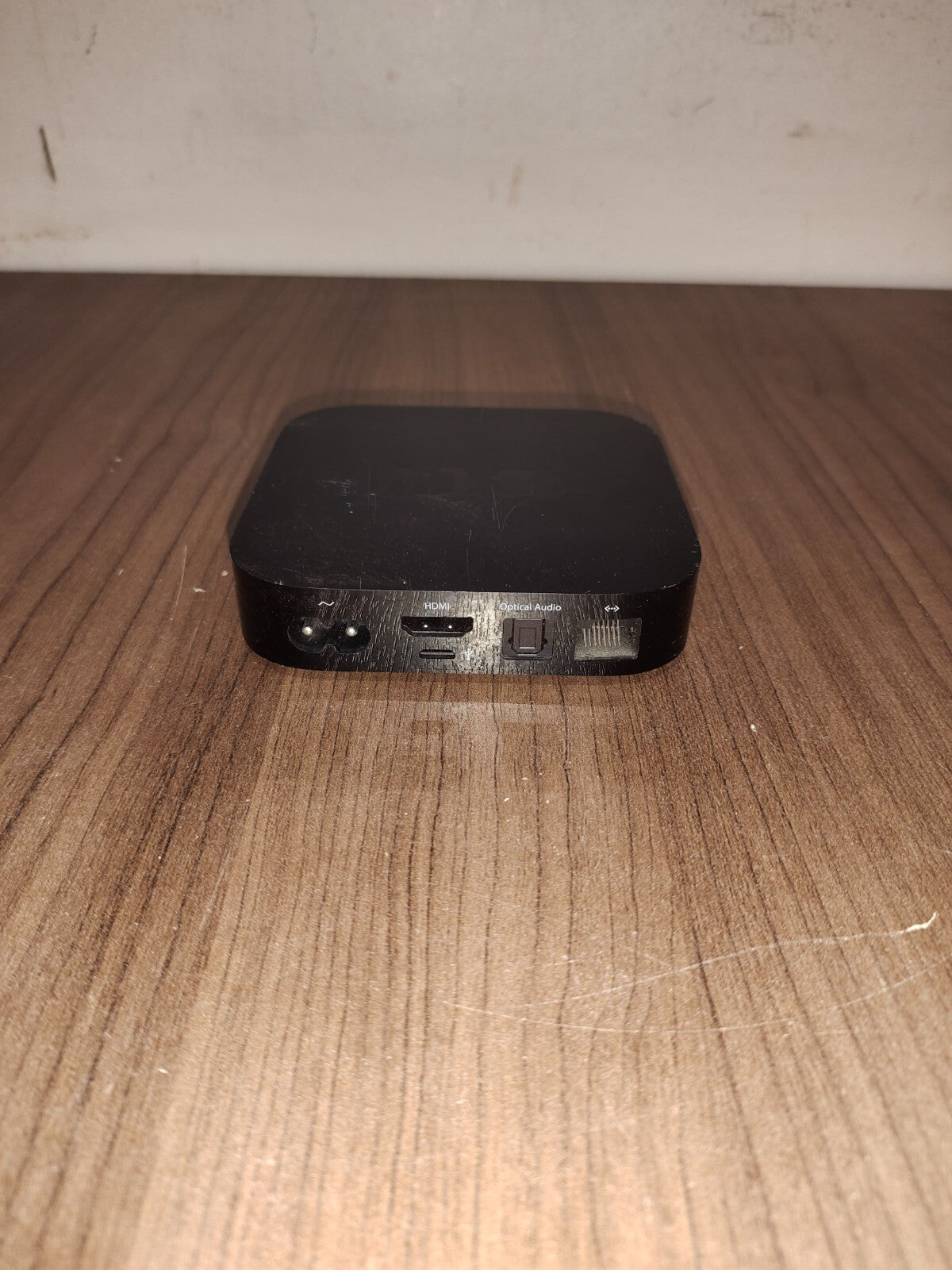 Apple TV 2nd Generation 8GB Media Streamer - A1378