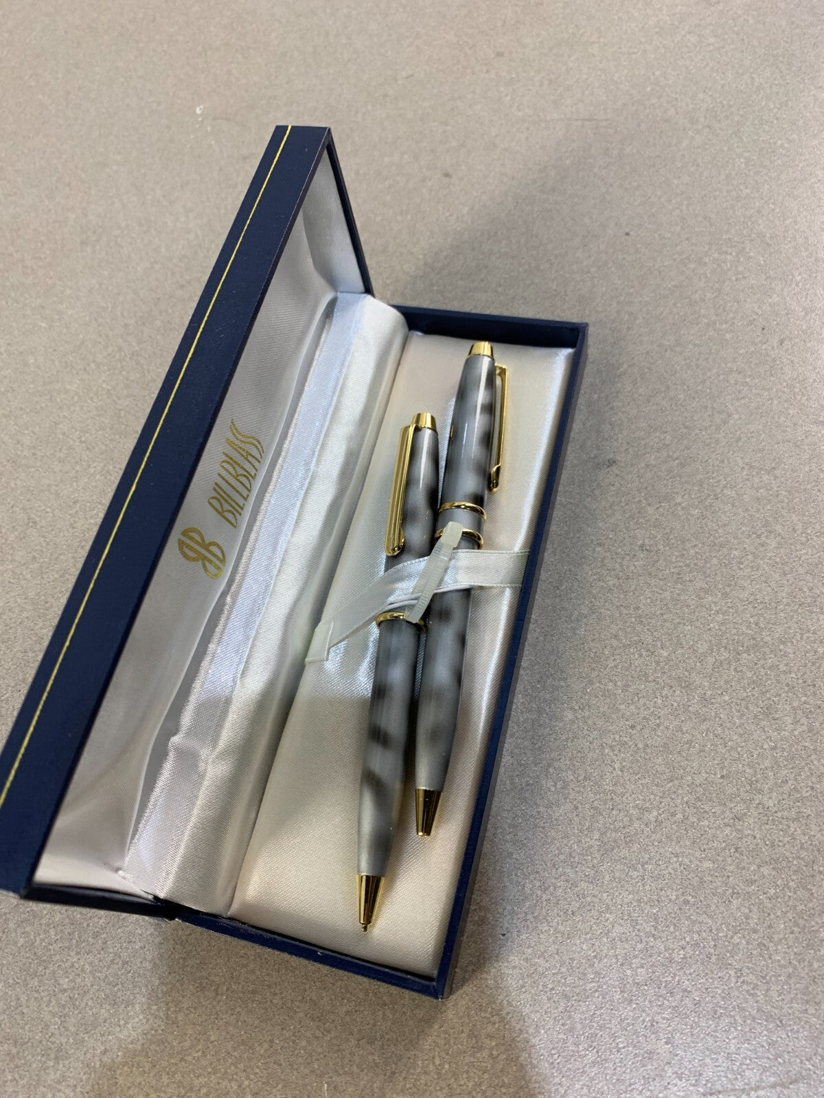 BILL BLASS PEN & PENCIL SET EUROPEAN CHROME AND COLD TONE