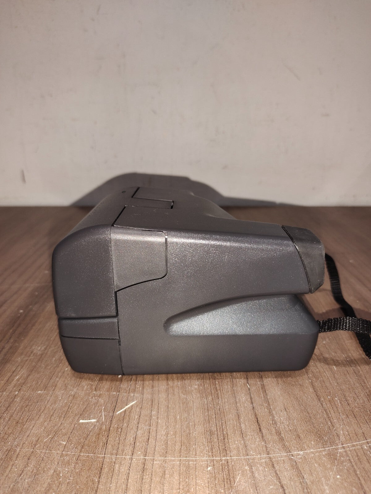 Polaroid One Step Close Up 600 Film Instant Camera w/ Strap