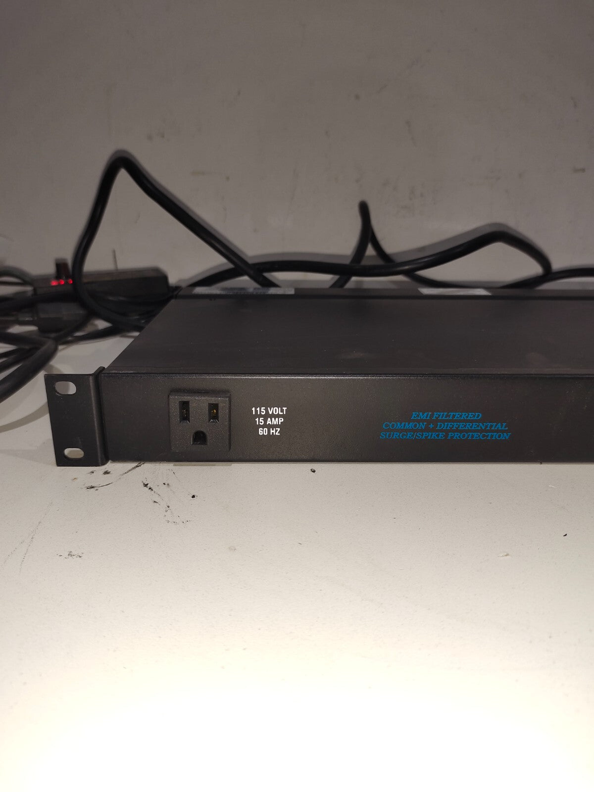 Middle Atlantic Products PD-915R Rack Power Distribution Panel 9 Outlet 115V 15A