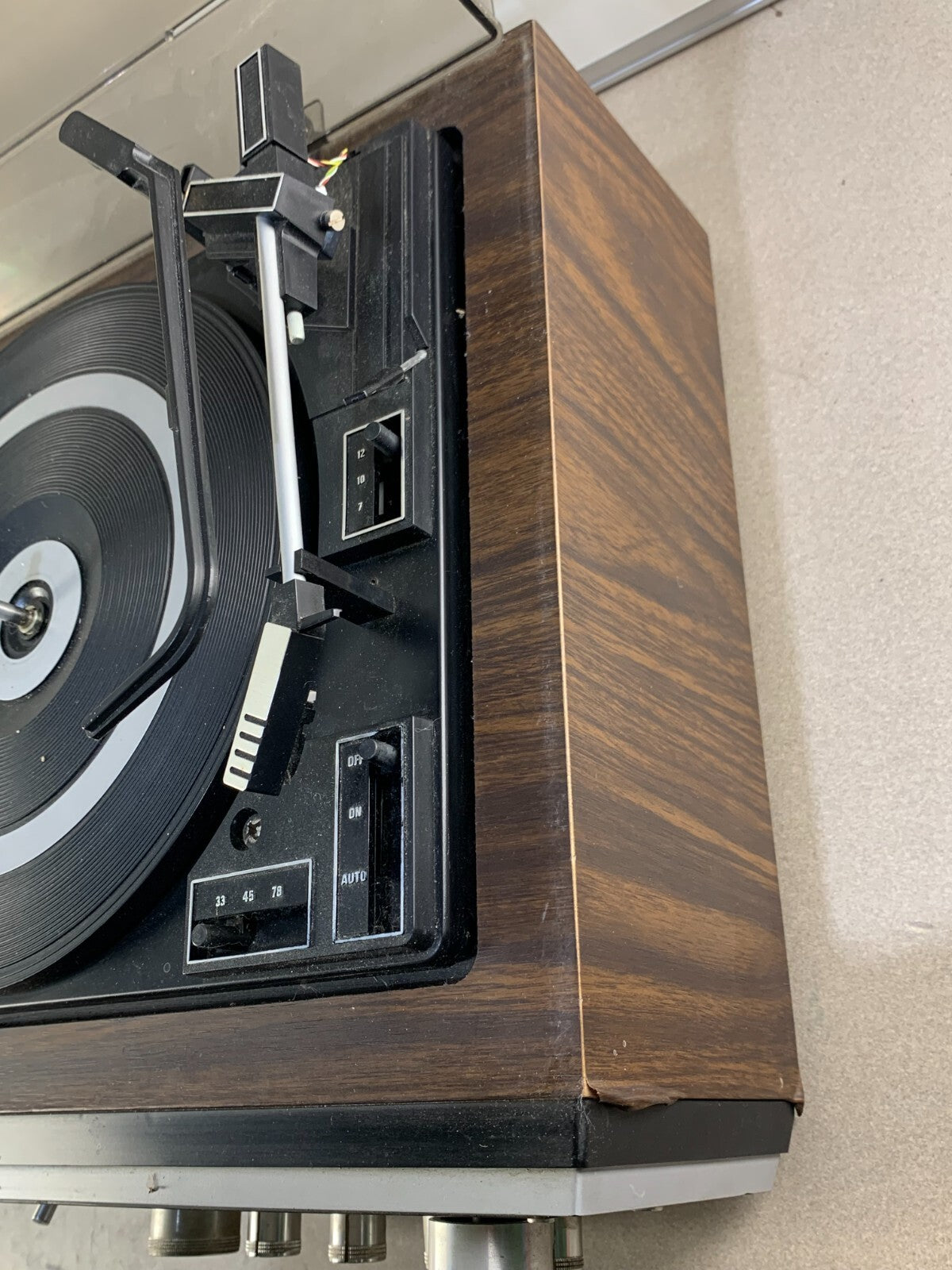 1981 ZENITH IS-4031 Integrated Stereo System TURNTABLE w/CASSETTE- Vintage!