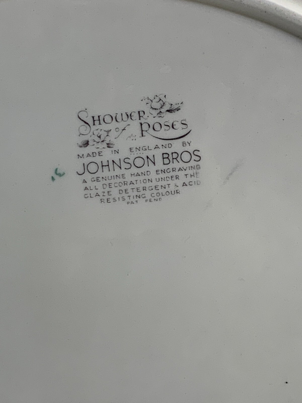 Pretty Vintage Johnson Brothers "Shower of Roses" Oval Platter. Made in England