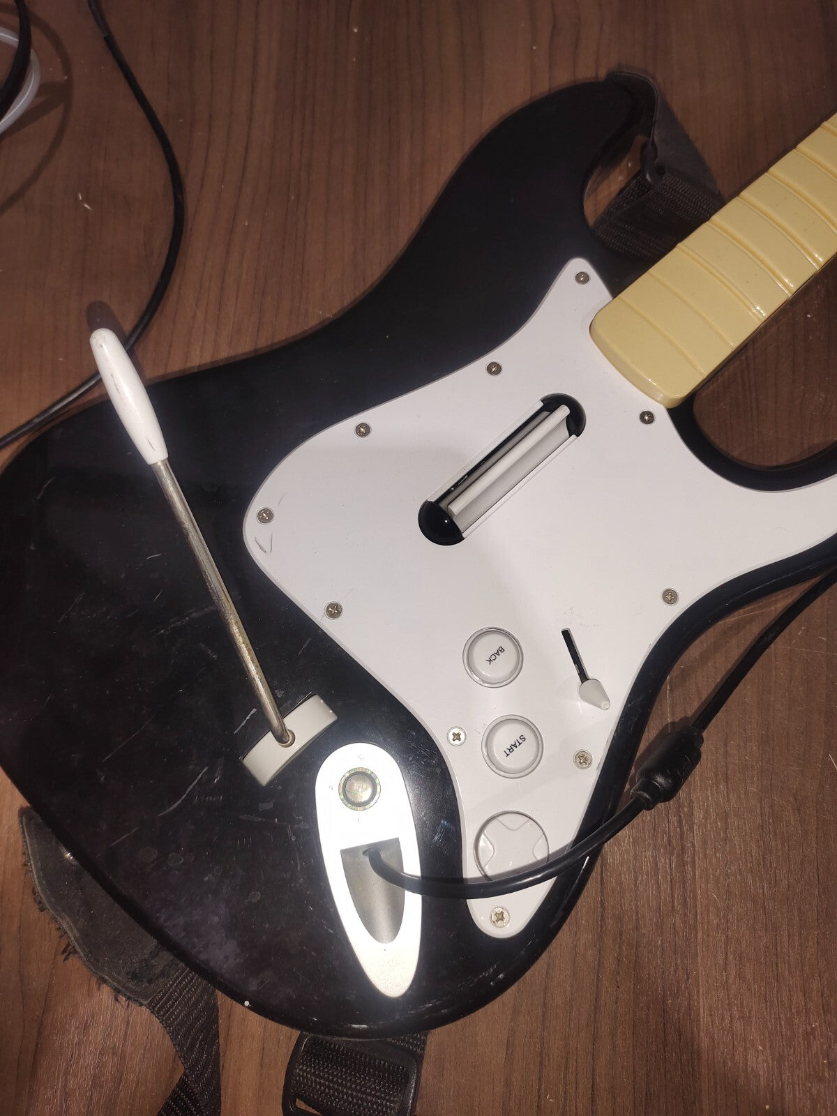 Harmonix Rock Band Guitar Xbox 360 Fender Stratocaster Wired - 822152