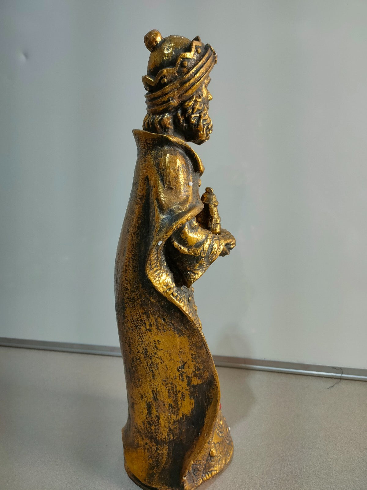 Vintage Gold Christmas Figurines, 3 Kings Bearing Gifts