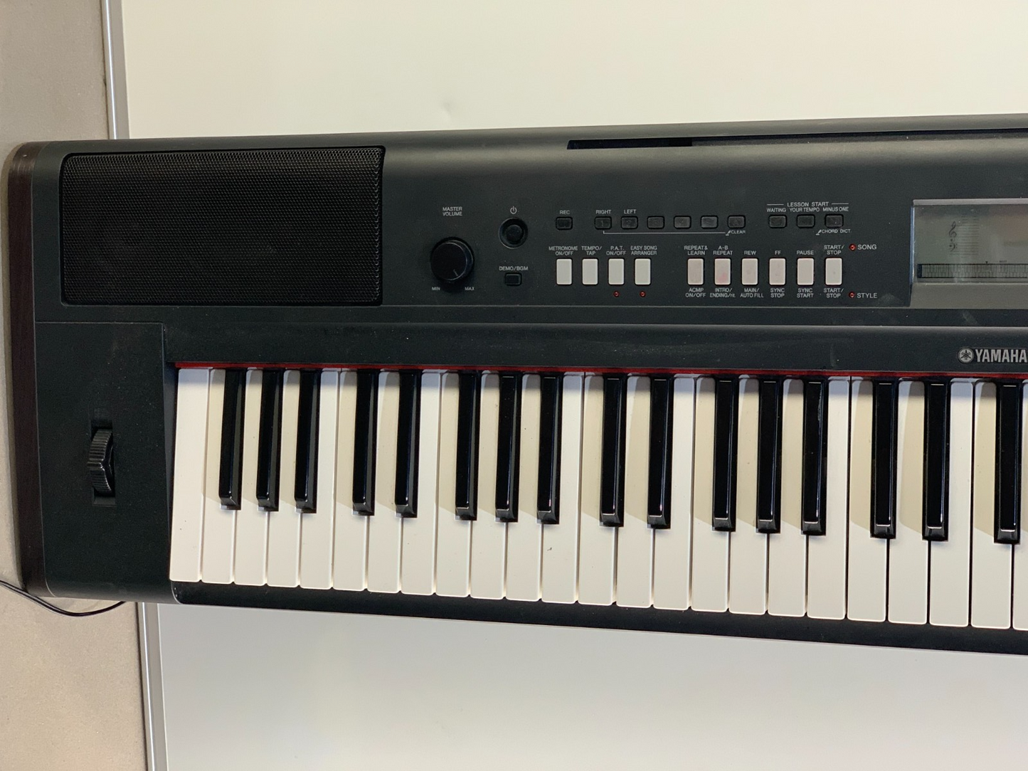 Yamaha NP-V80 76 Key Piaggero Digital Piano