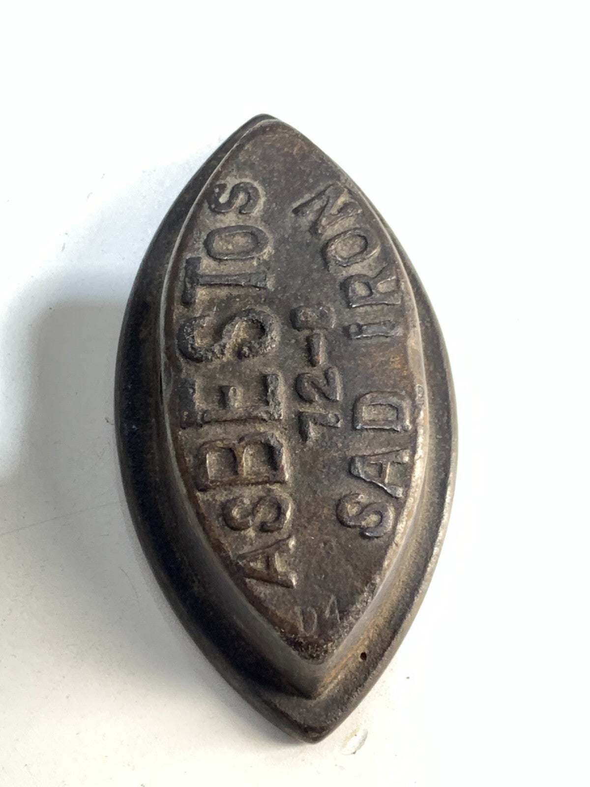 Antique Asbestos 72-B Sad Iron
