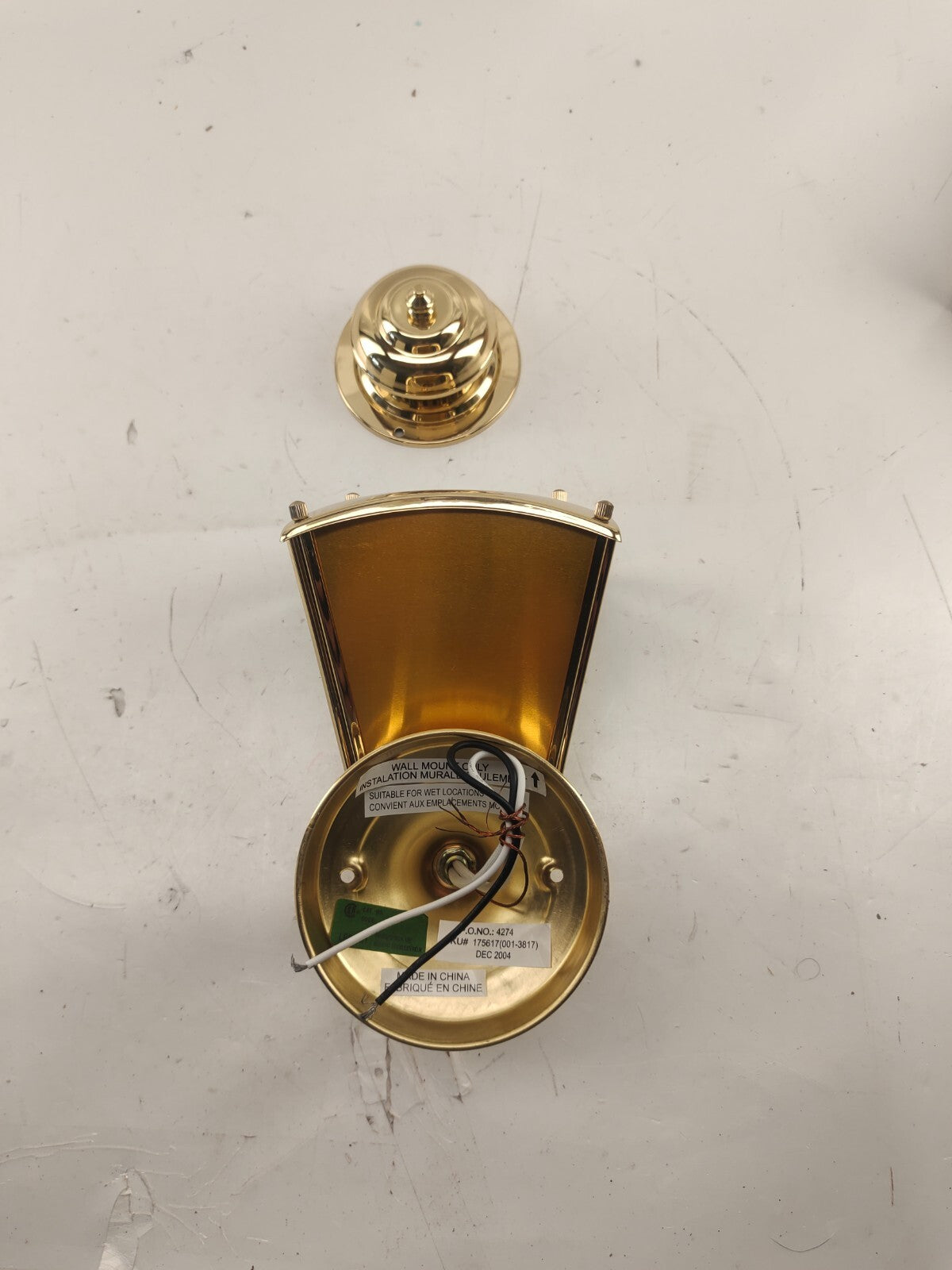 Prime One-Light Outdoor Gold Brass Finished Wall Lantern