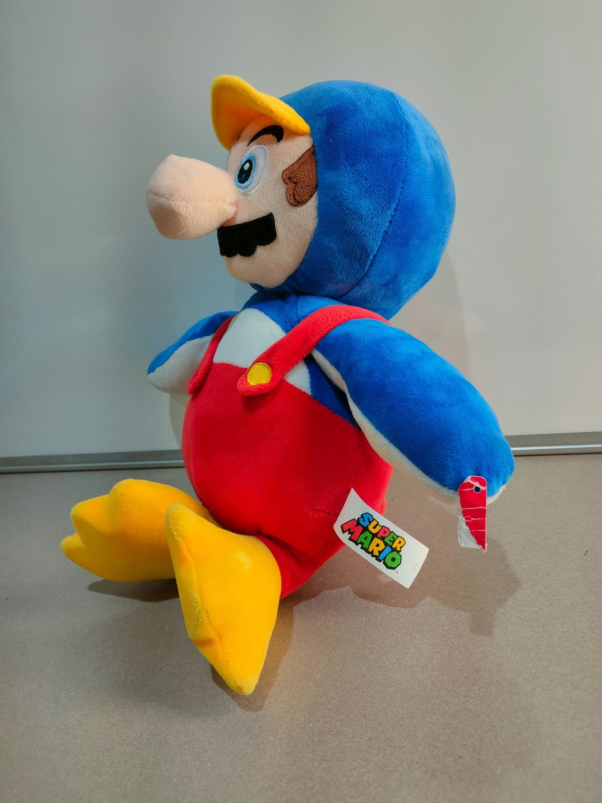 Official Nintendo Super Mario Penguin Mario Plush 12" NEW WITH TAGS
