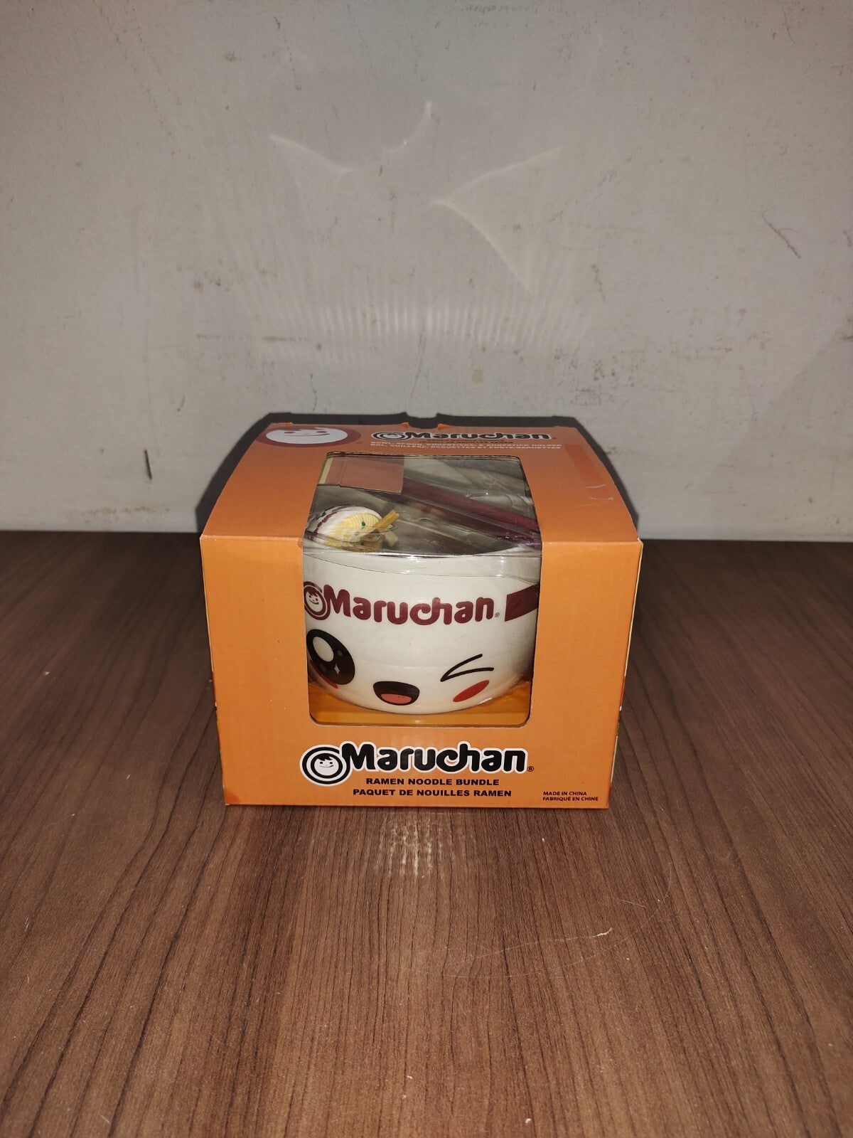 Maruchan Ramen Noodle Bowl (Chopsticks + Spoon + Chopsticks Holder) - New