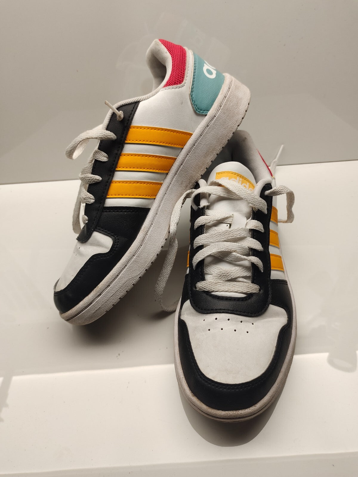 Adidas HOOPS 2.0 MID White Size - US - 6.5