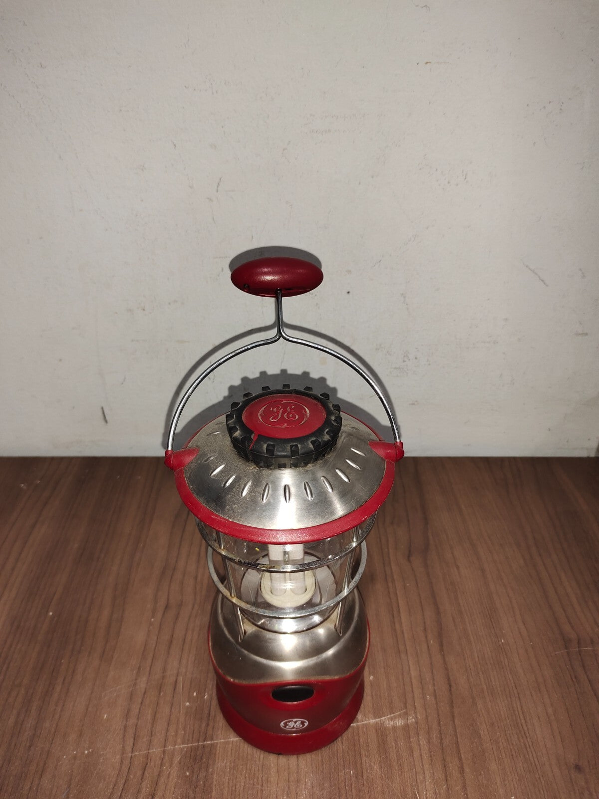 GE Camping Florescent Lantern - Battery Operated