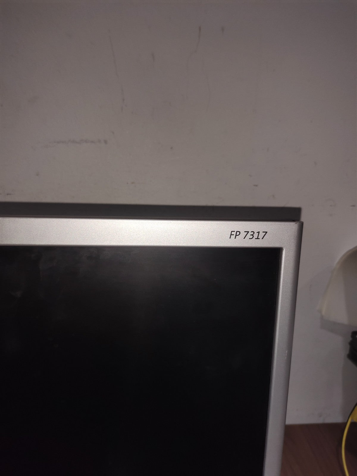 Compaq FP7317 Model - PE1232 - Flat Panel Monitor