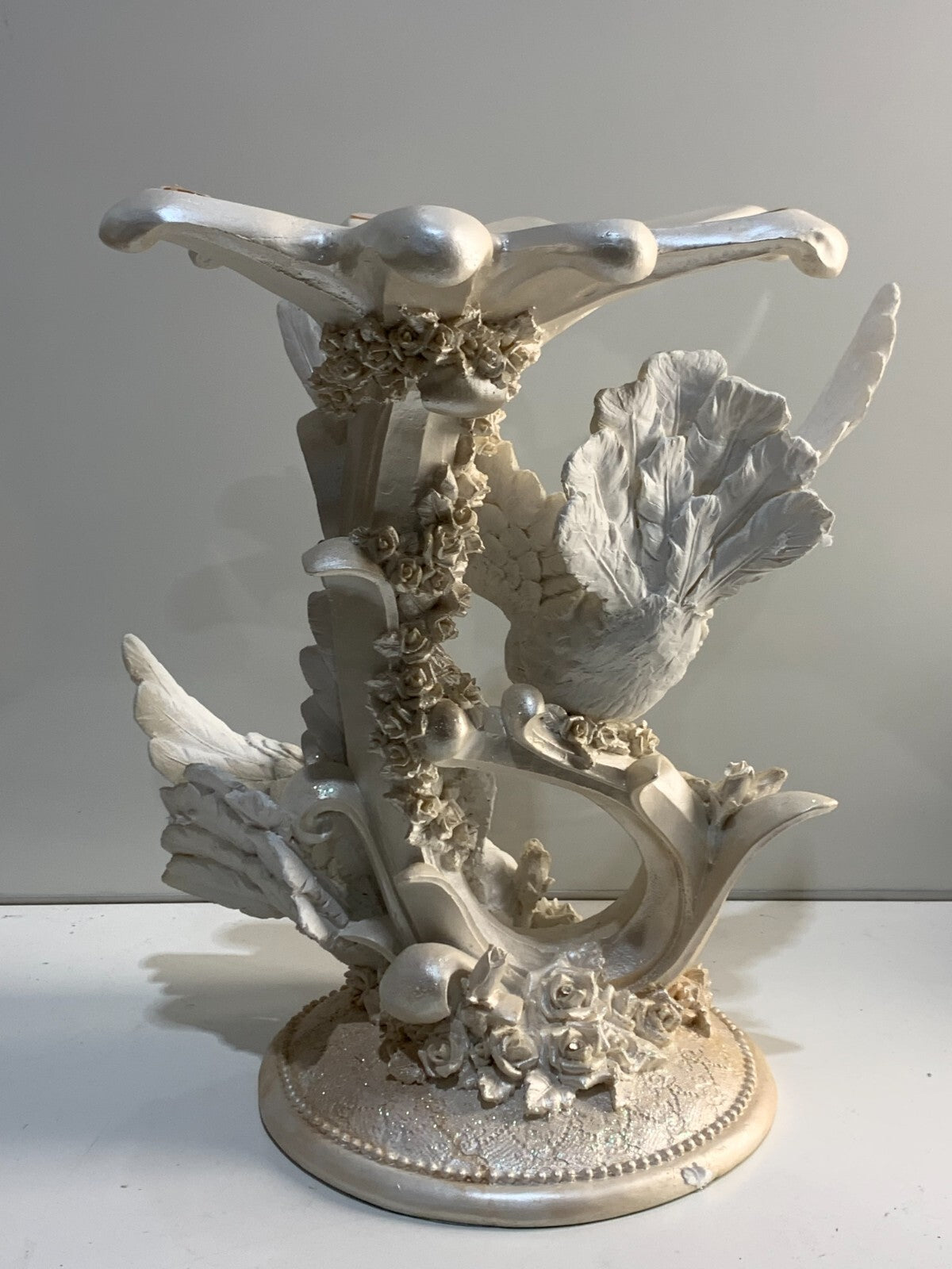 VINTAGE FIGURINE STATUE LARGE DOVE LOVE BIRDS