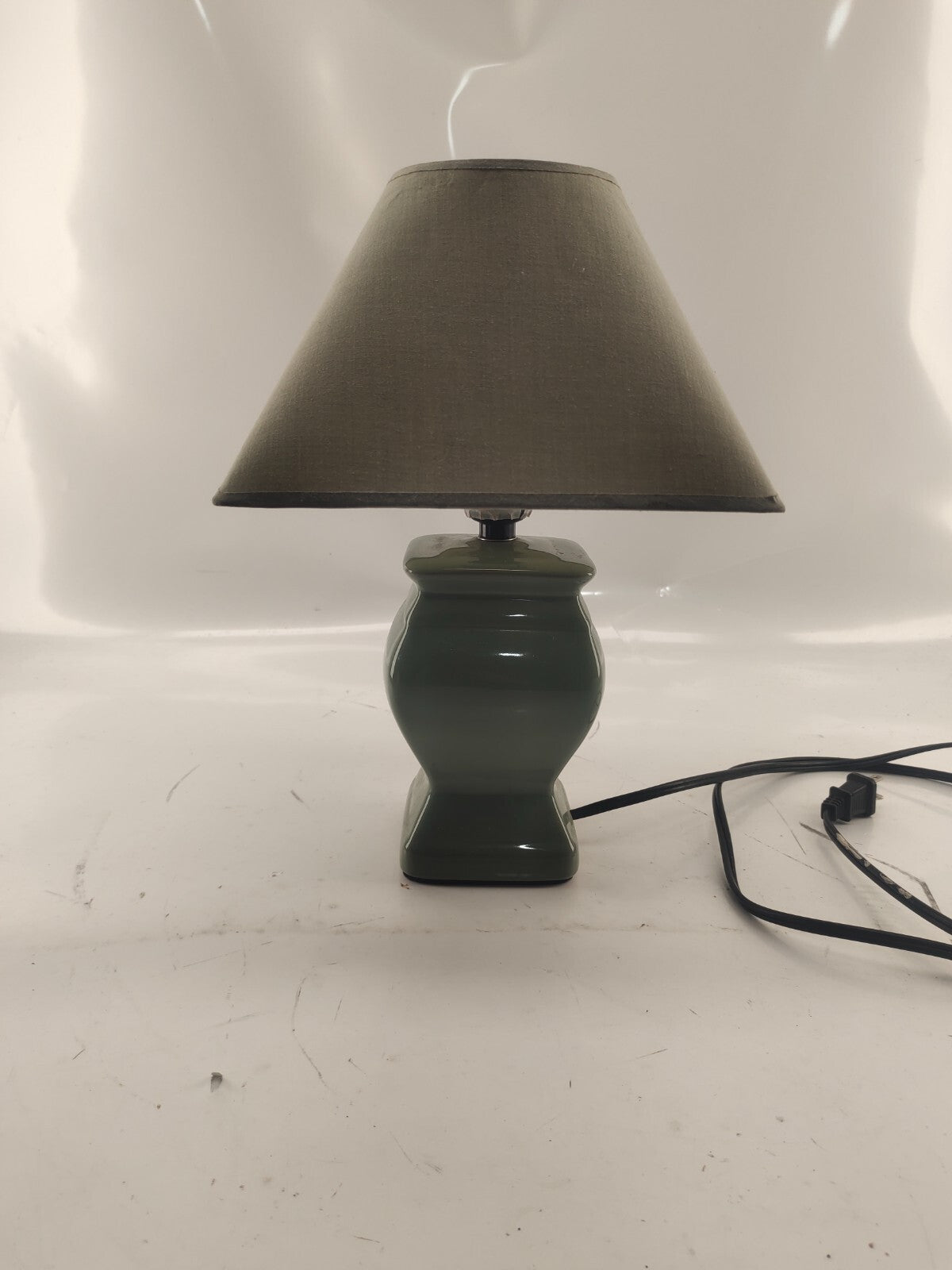 Vintage Porcelain Temple Jar Table Lamp