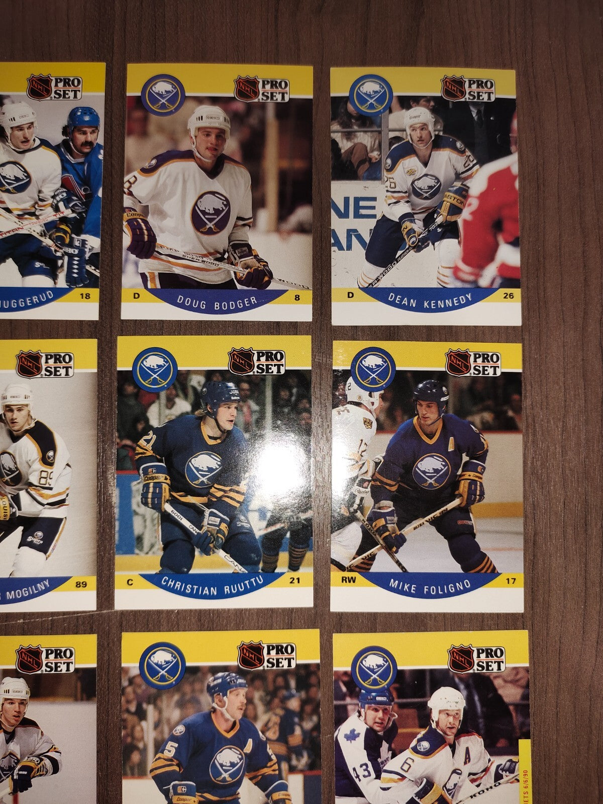 Rare Collectible NHL - Buffalo Sabres Cards PRO-SET - Set of 16 Cards