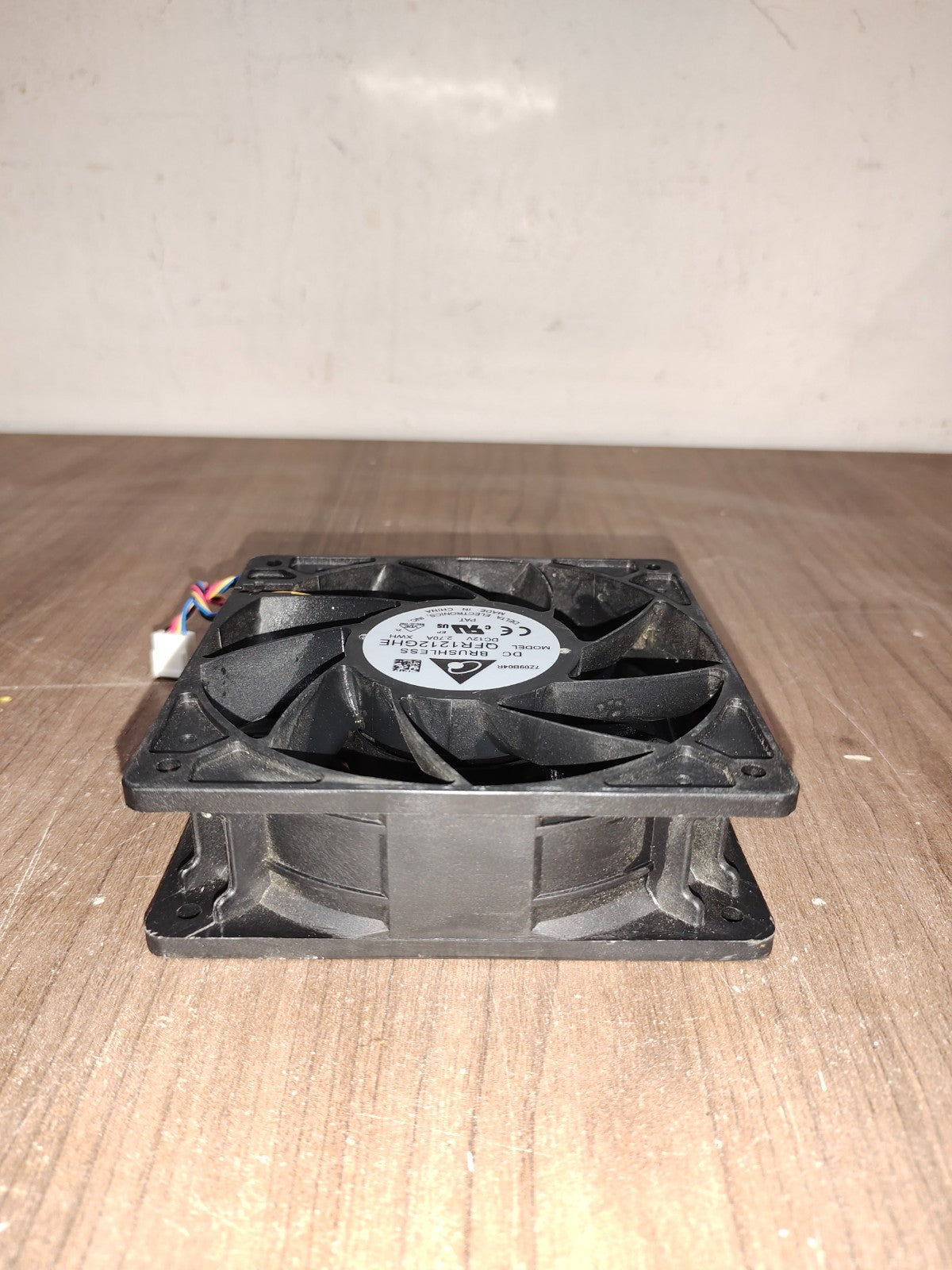 Delta QFR1212GHE High Speed GPU Cooling Fan 120 x 120 x 38mm DC 12V 2.7A - 1