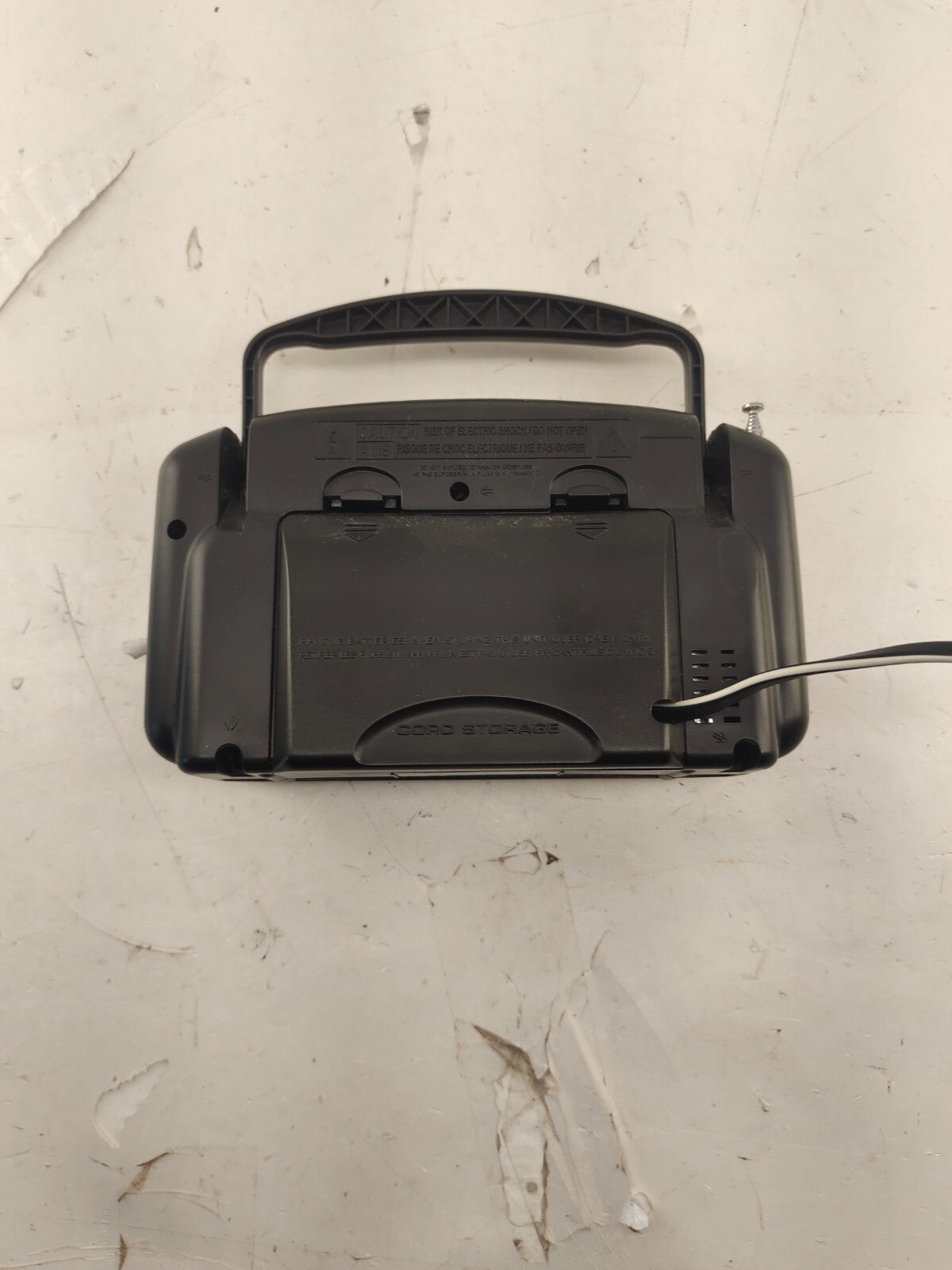 RCA RP7664A Portable 2 Band Radio Receiver