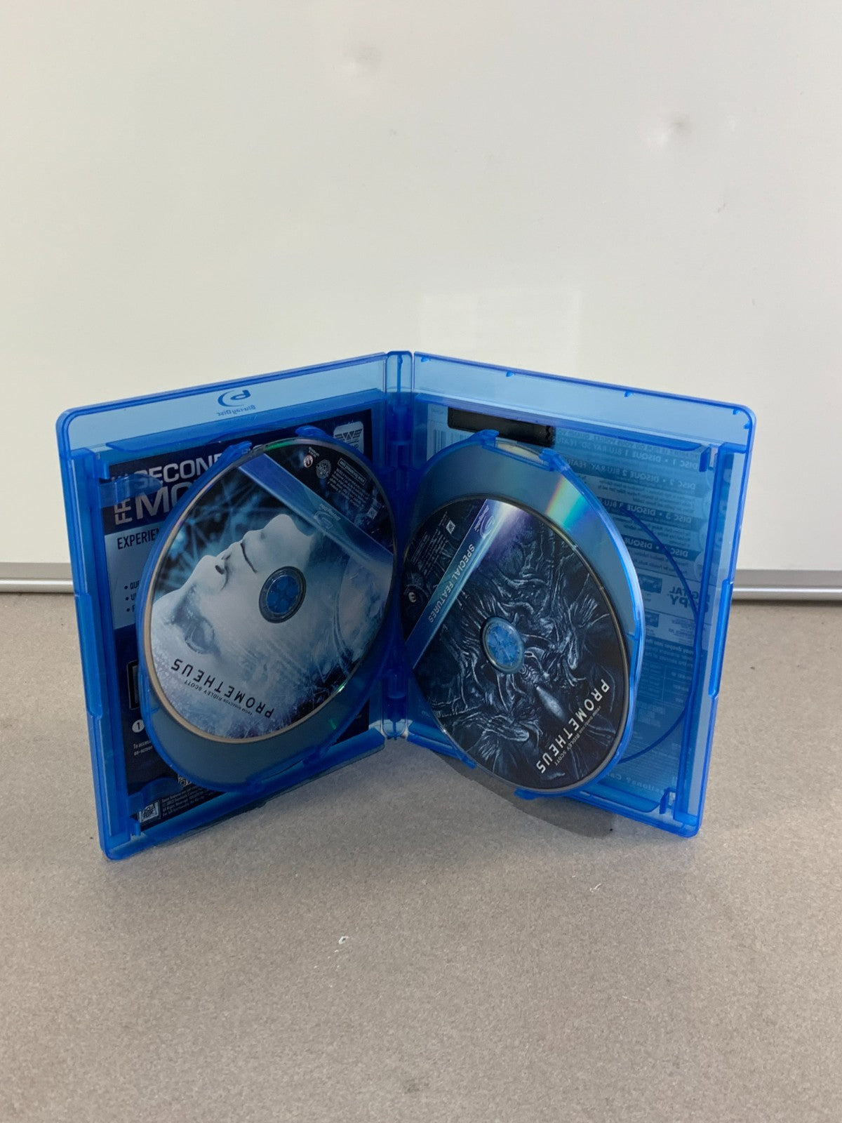 Prometheus Blu-ray 3D/DVD 4-Disc Set, Collectors Edition 3D