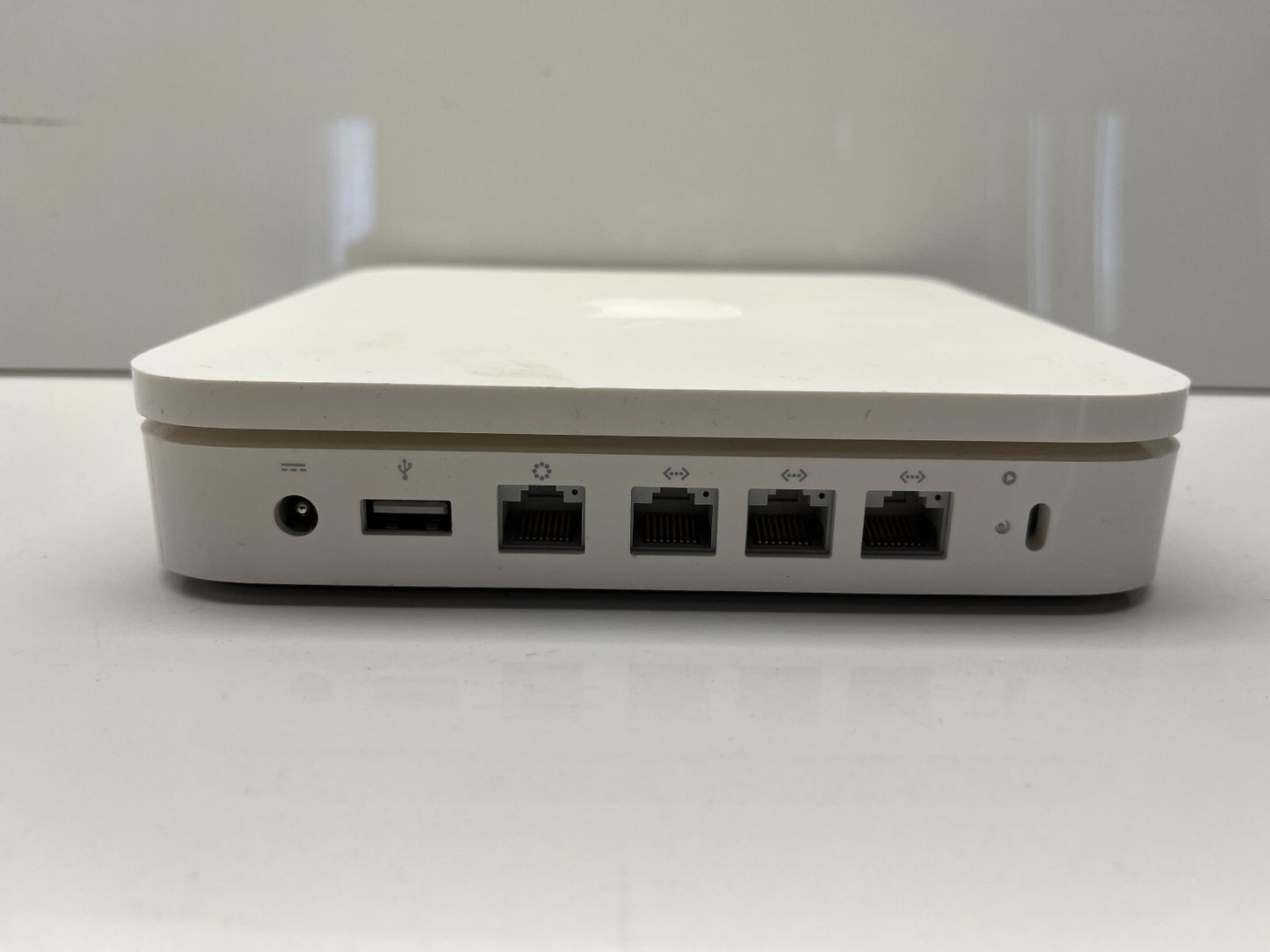 Apple AirPort Extreme 802.11n (4th Generation) A1301