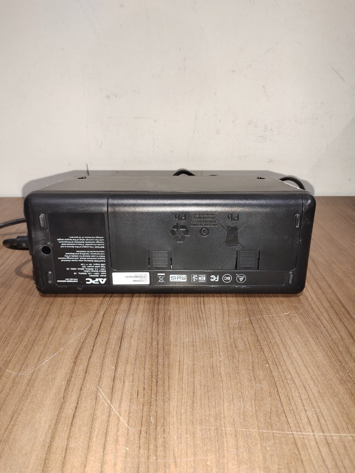 APC Back-UPS Battery Backup BE600M1 - 7 Outlets