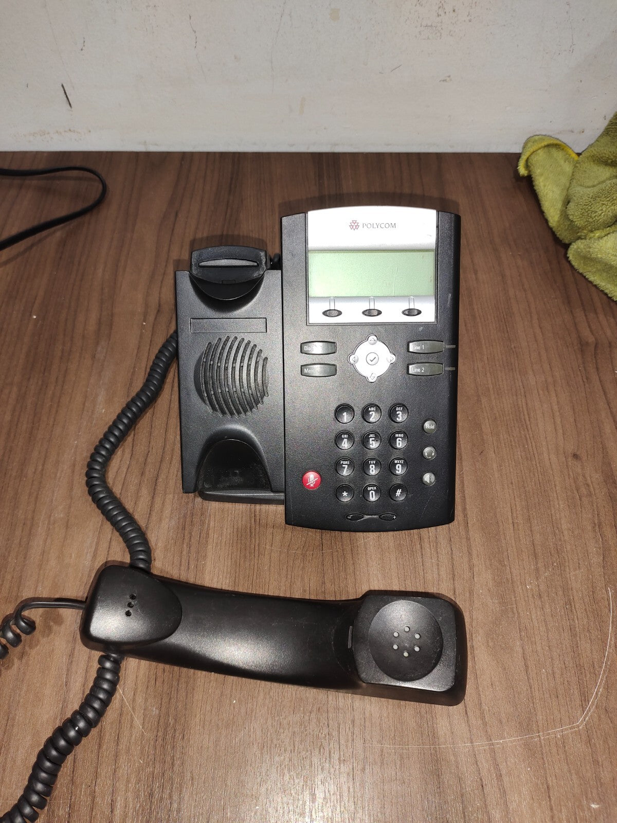 Polycom SoundPoint IP 330 - Corded Phone