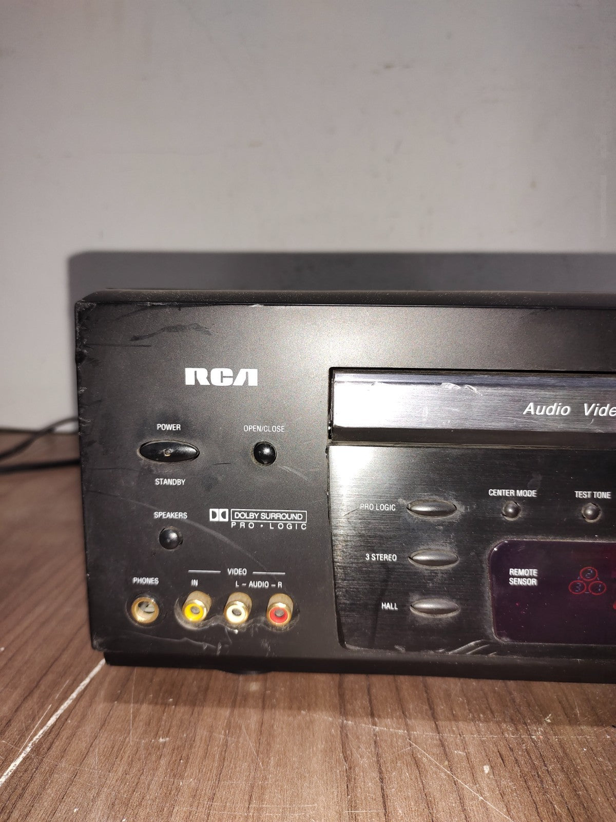 RCA - Model - RV-9953A - Audio Video Receiver - Power Tested