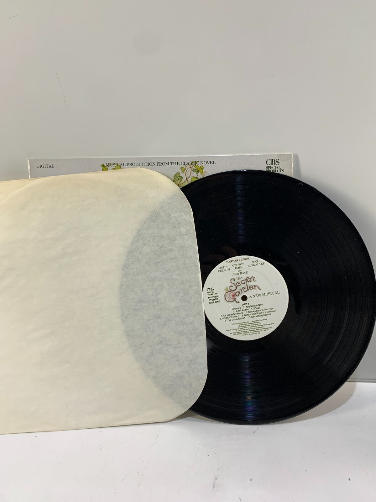 The SECRET GARDEN soundtrack LP musical production of the novel EX Vinyl