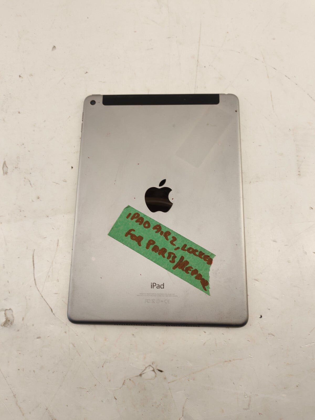 Apple iPad Air 2 16GB Tablet, For Parts