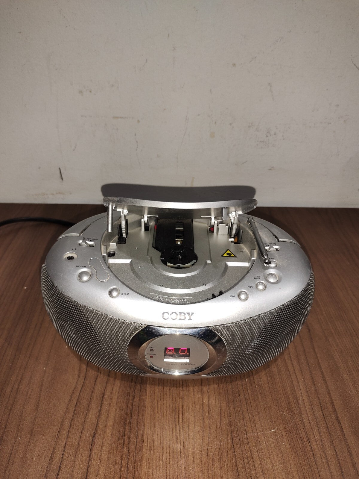 Coby CX-CD236 Compact Disc Digital Audio Portable CD Player + AM/FM Radio