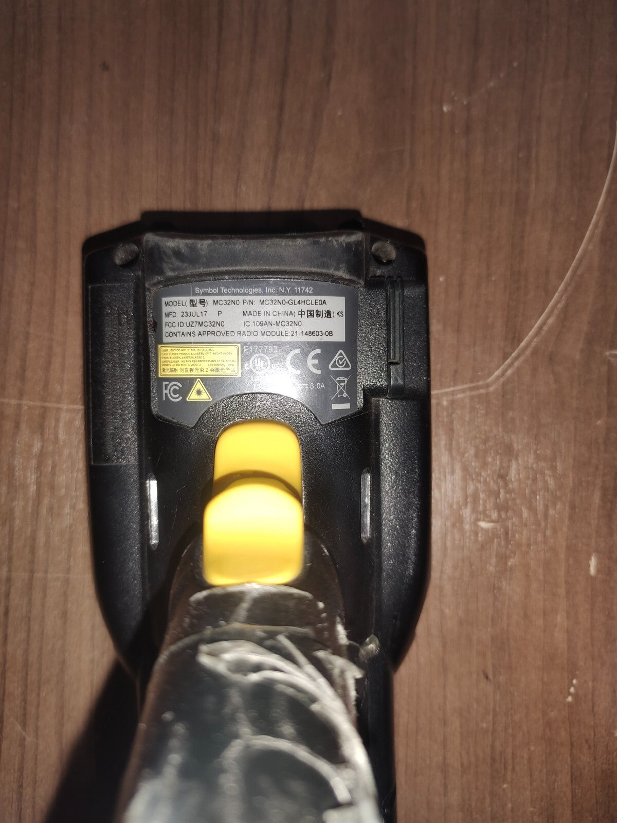 Symbol CRD3000-1000R Charging Cradle & MC32N0 Barcode Scanner