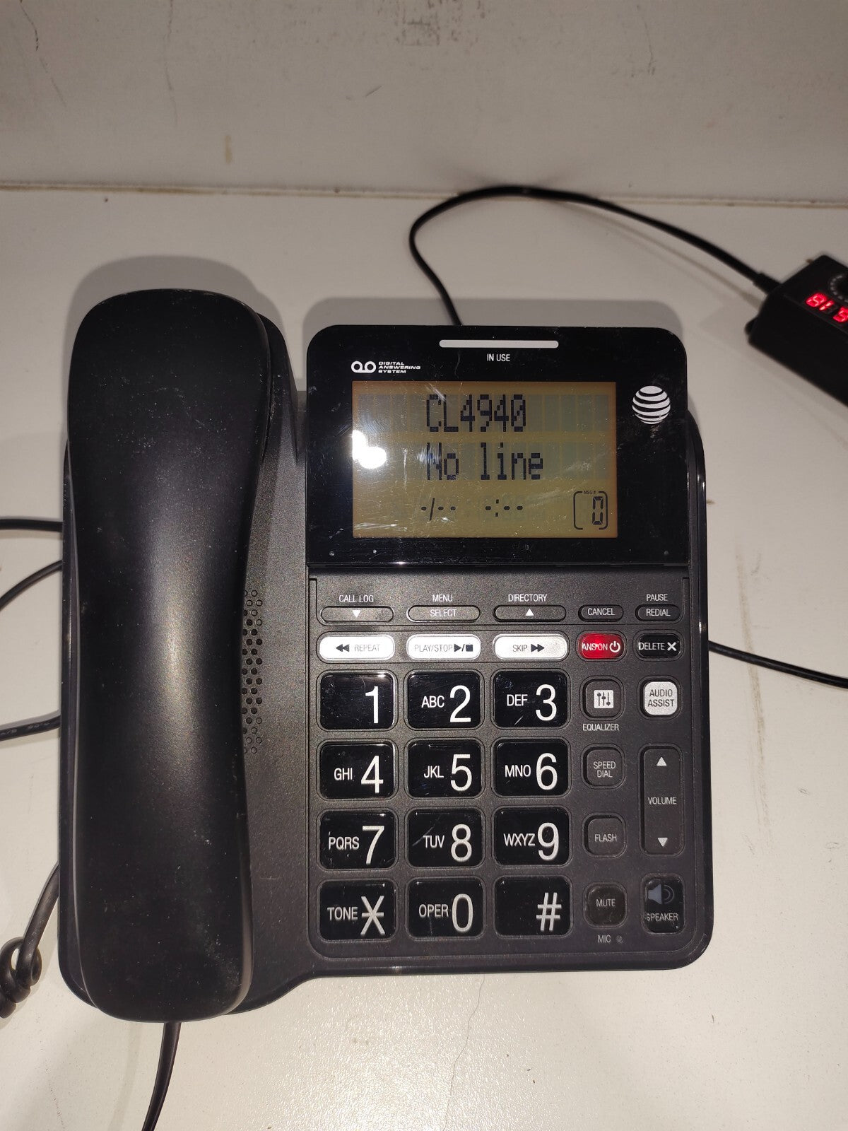 AT&T CL4940 Single Line Corded phone - Black