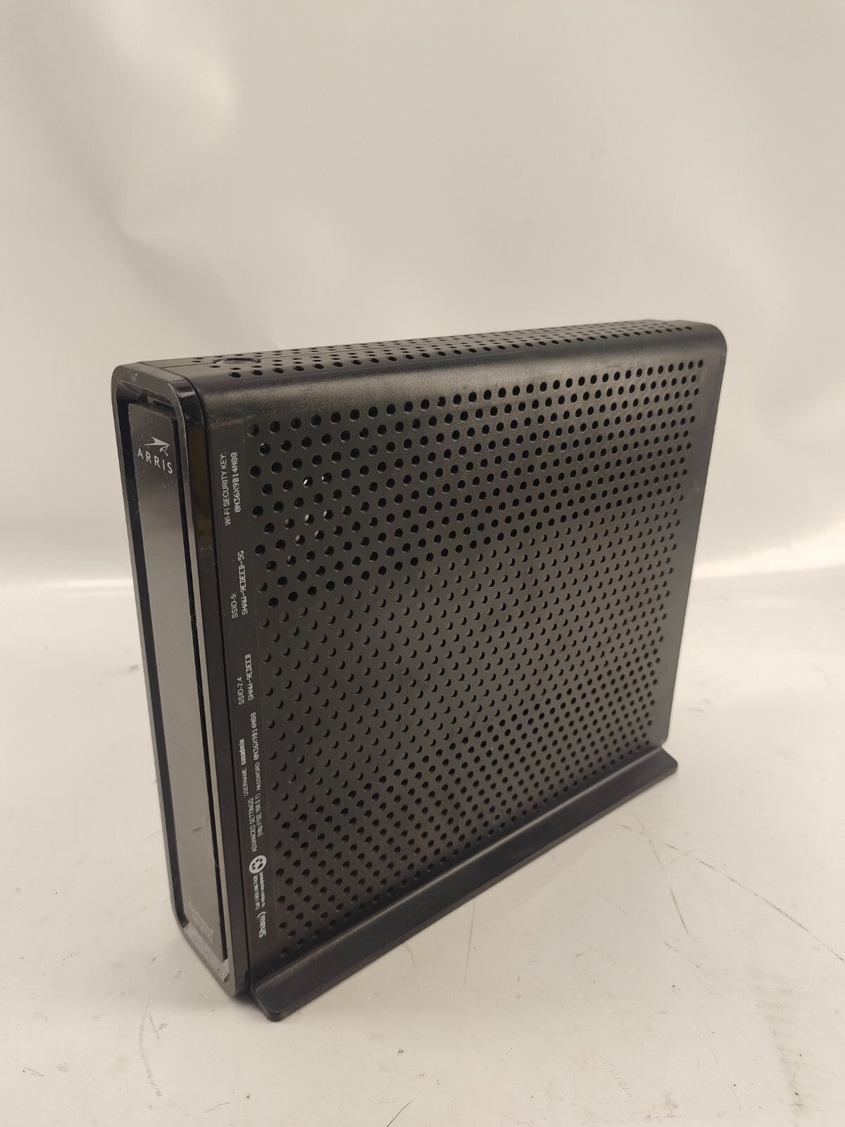 ARRIS SBG6782-AC 1800M SURFboard DOCSIS 3.0 Modem & Wi-Fi Router