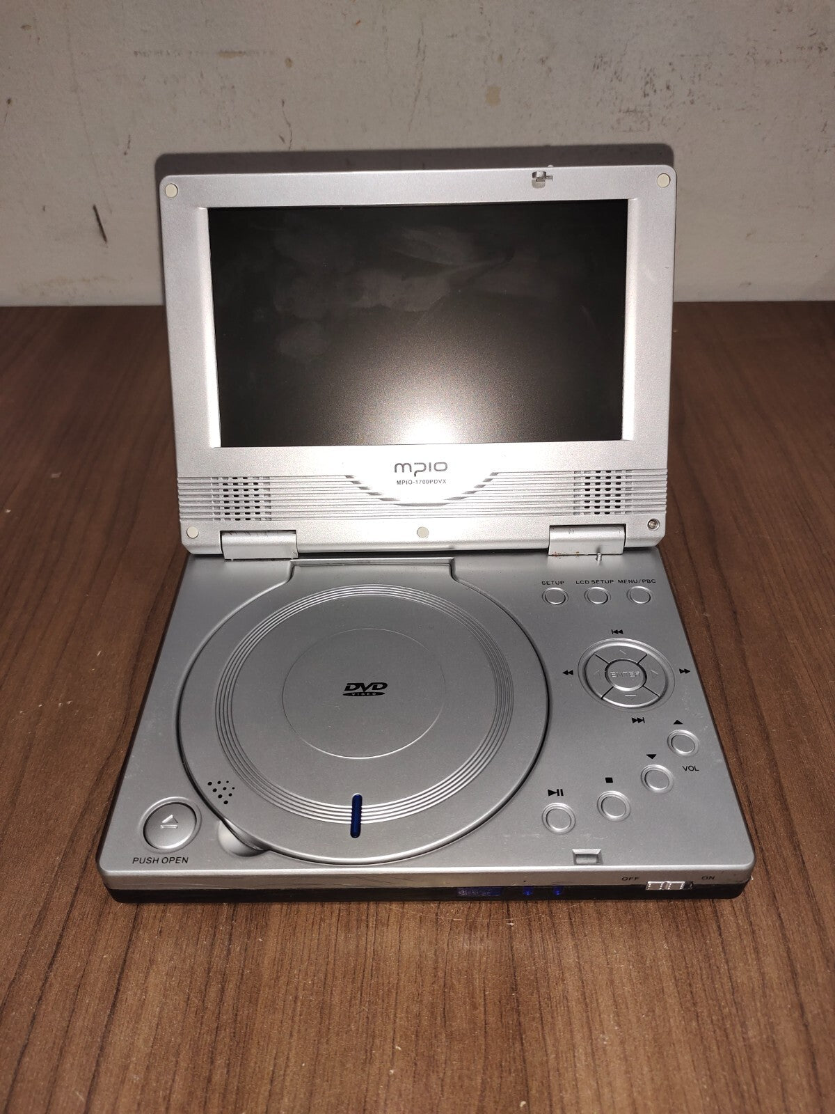 MPIO Portable Media Player - MPIO-1700PDVX - CD Player with Display
