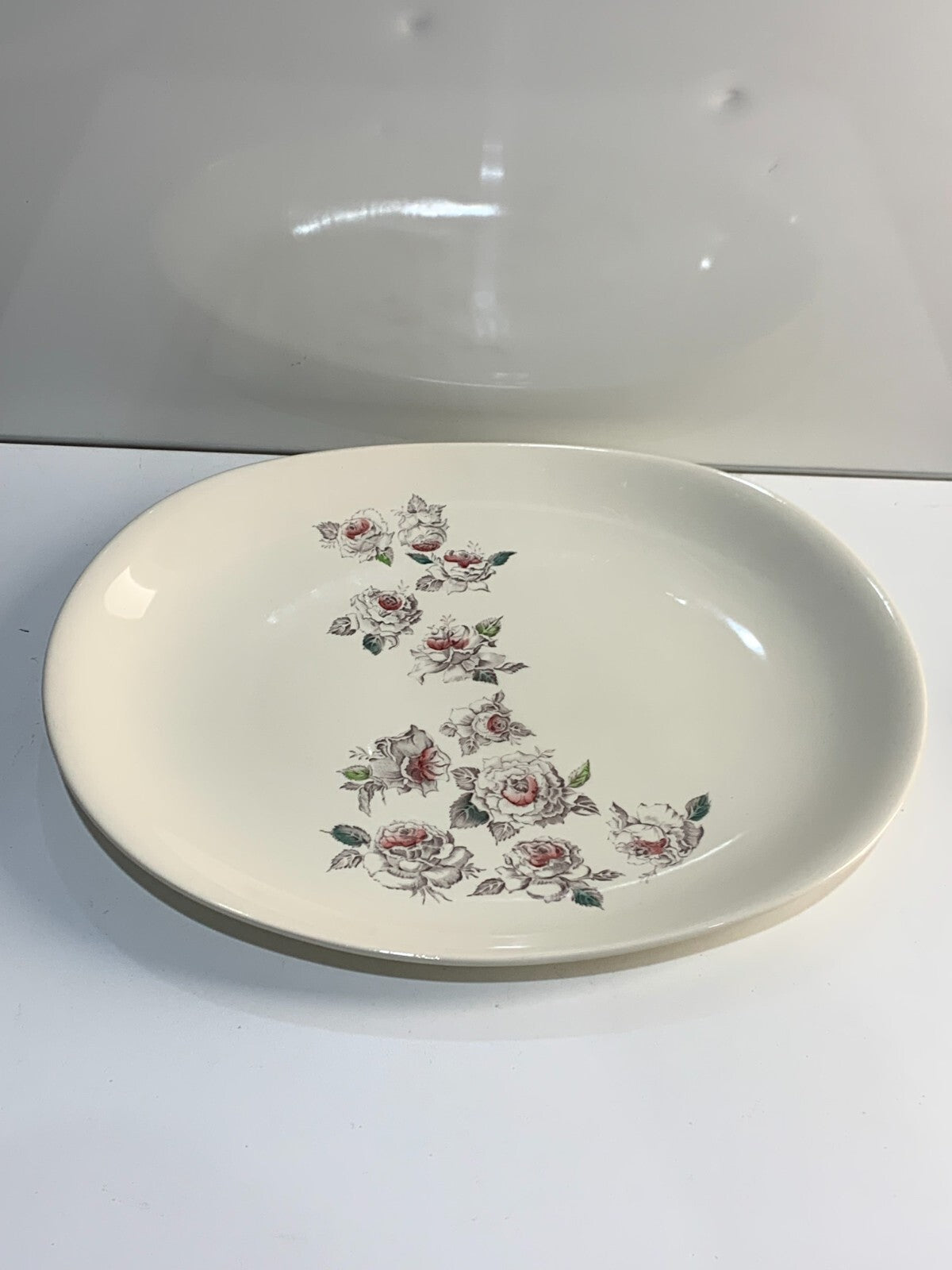 Pretty Vintage Johnson Brothers "Shower of Roses" Oval Platter. Made in England