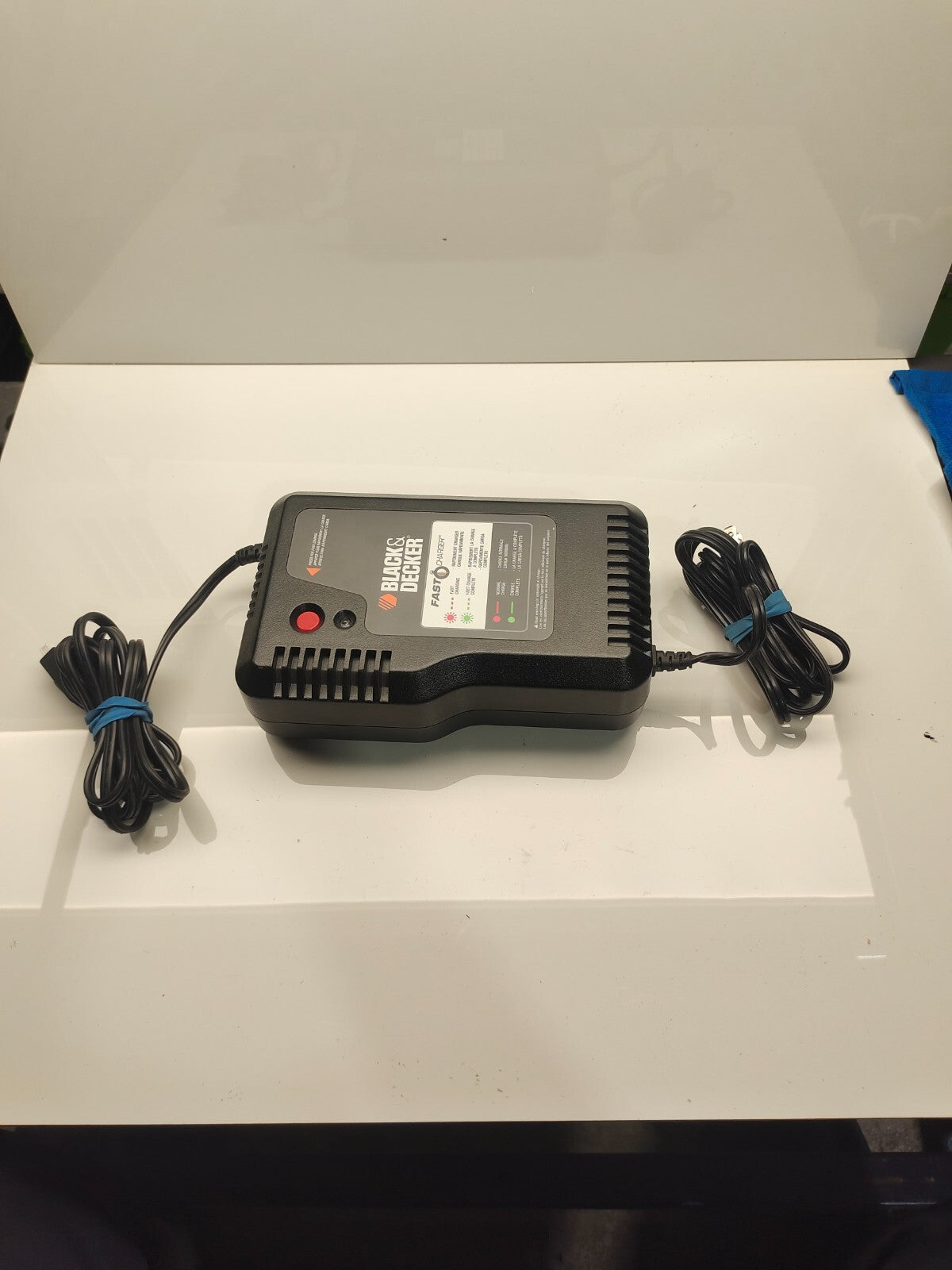 Black & Decker Fast Charger - ETPCA-360700U