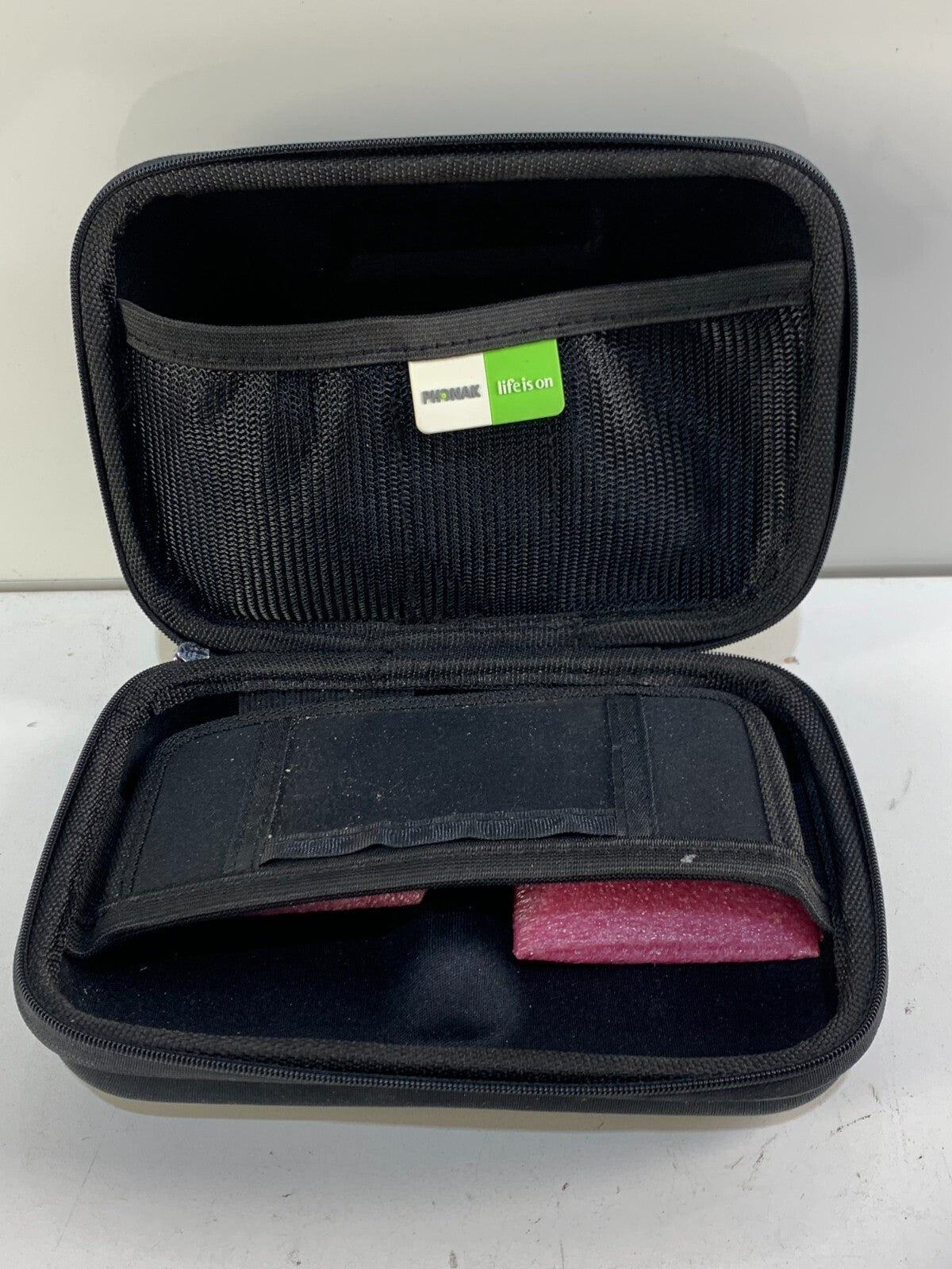 Phonak Travel Case & accessories