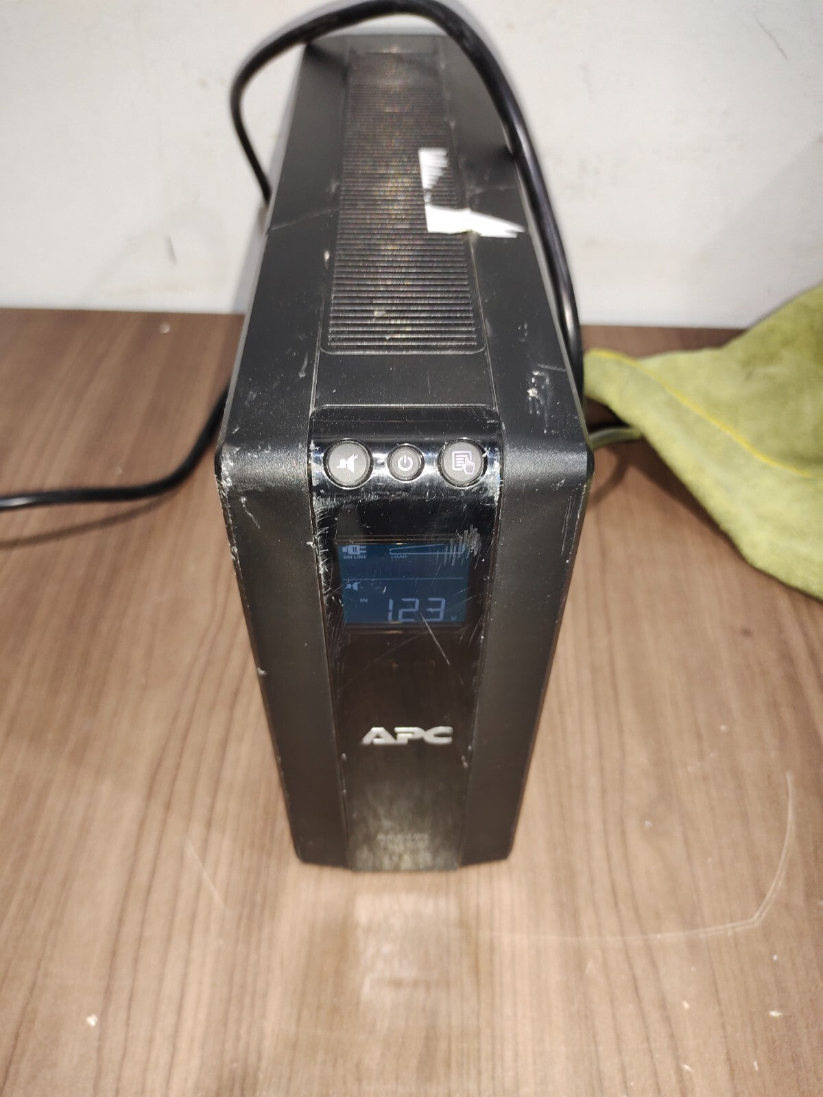 APC Back-UPS XS 1000 Uninterruptable Power Supply