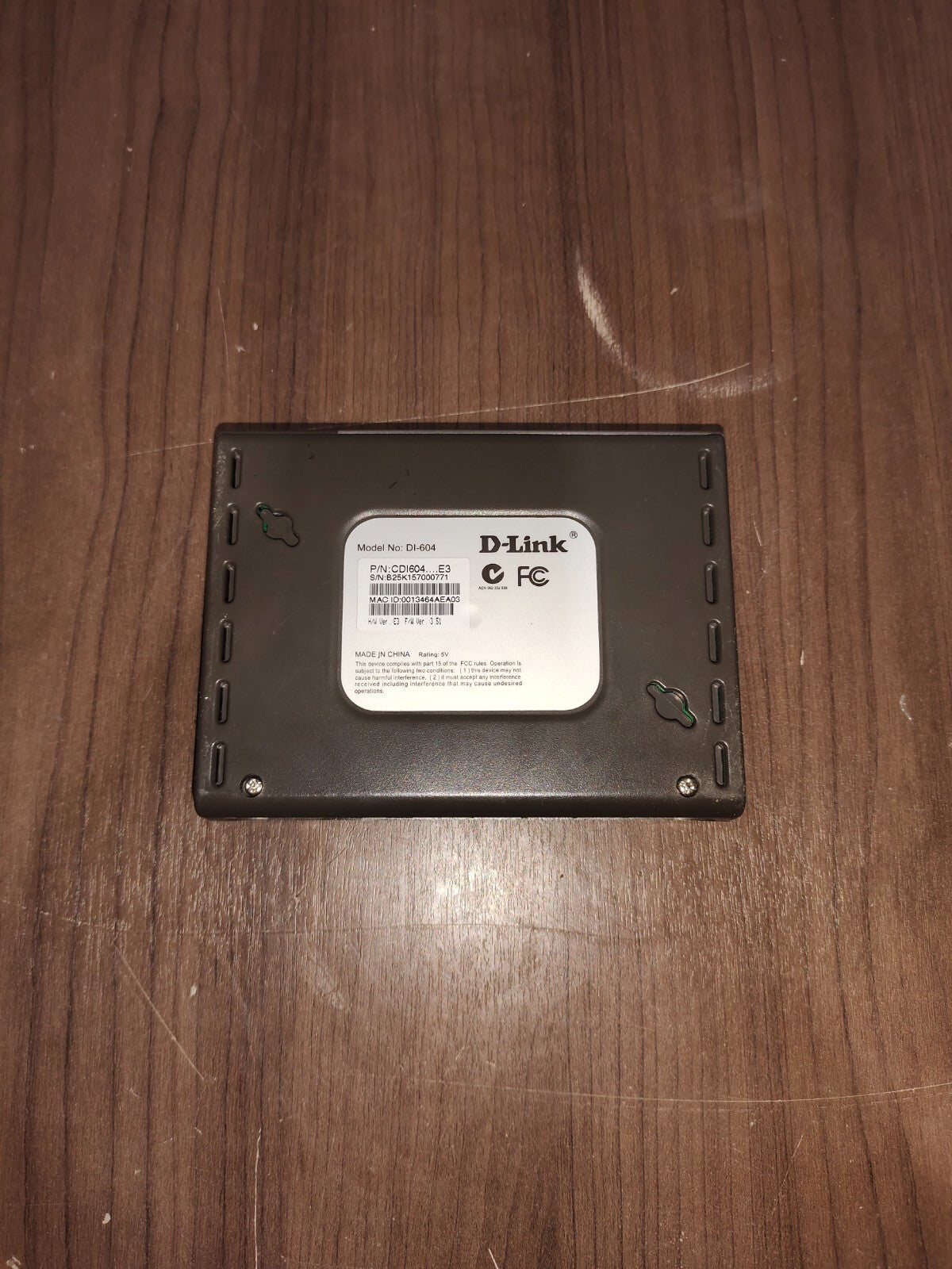 D-Link DI-604 4-Port Ethernet Broadband Router