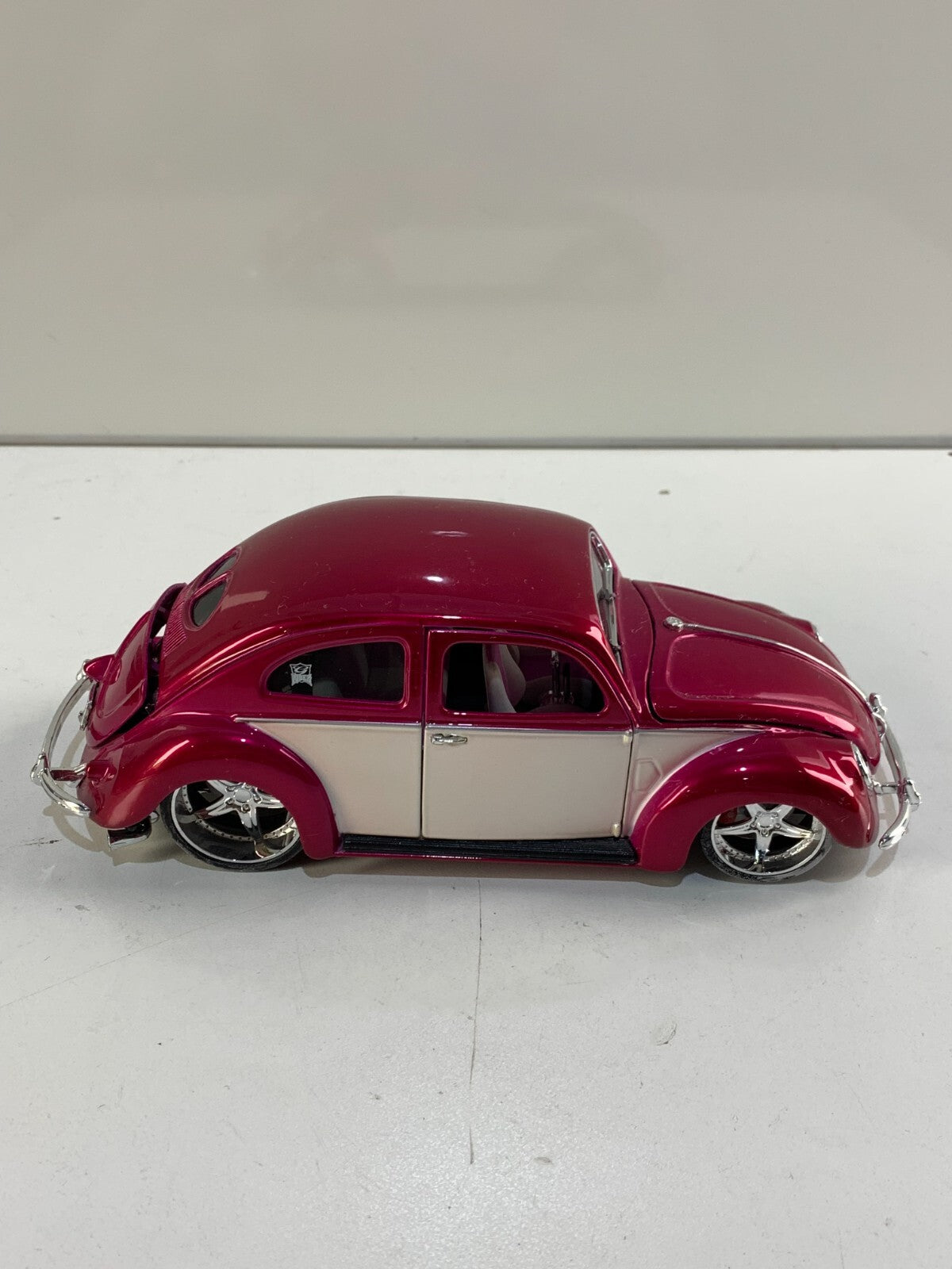 RARE 2006 Maisto G RIDEZ V BUGS 1951 VOLKSWAGEN BEETLE CUSTOM 1/18 Diecast