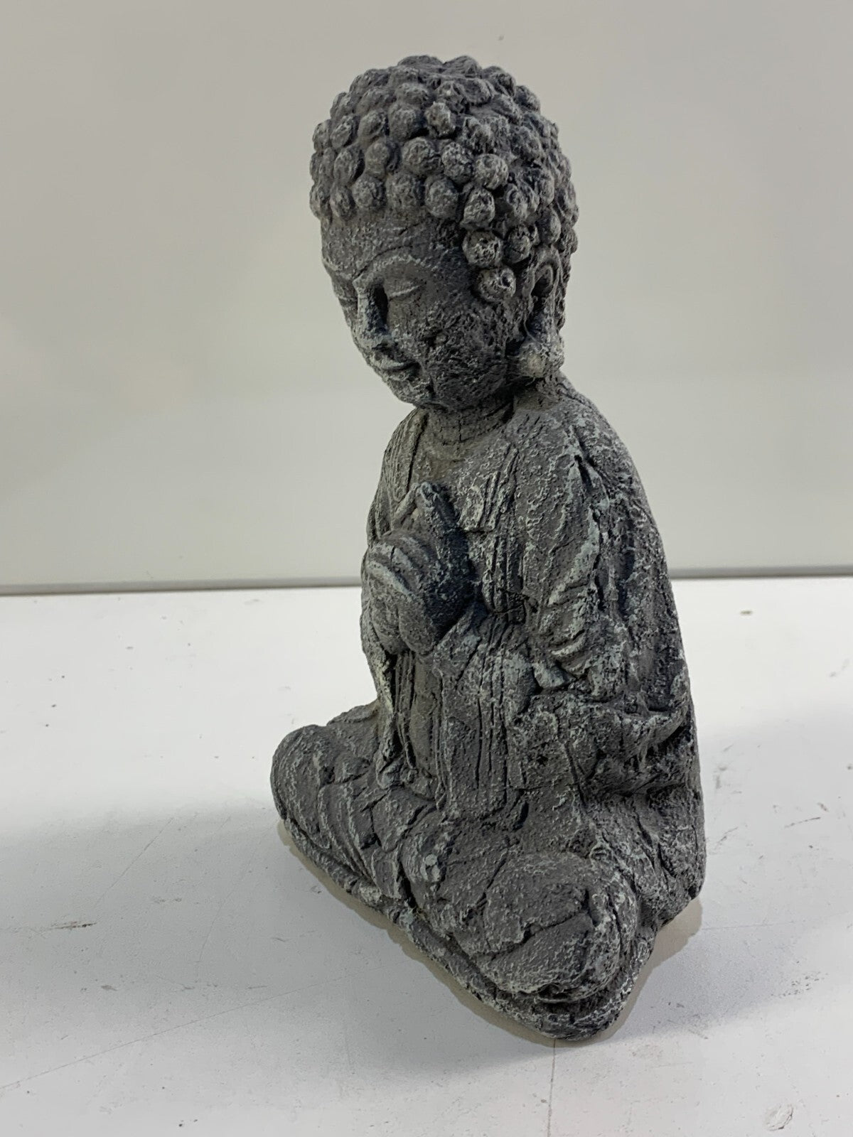 Praying Buddha Statue Gift Ornament