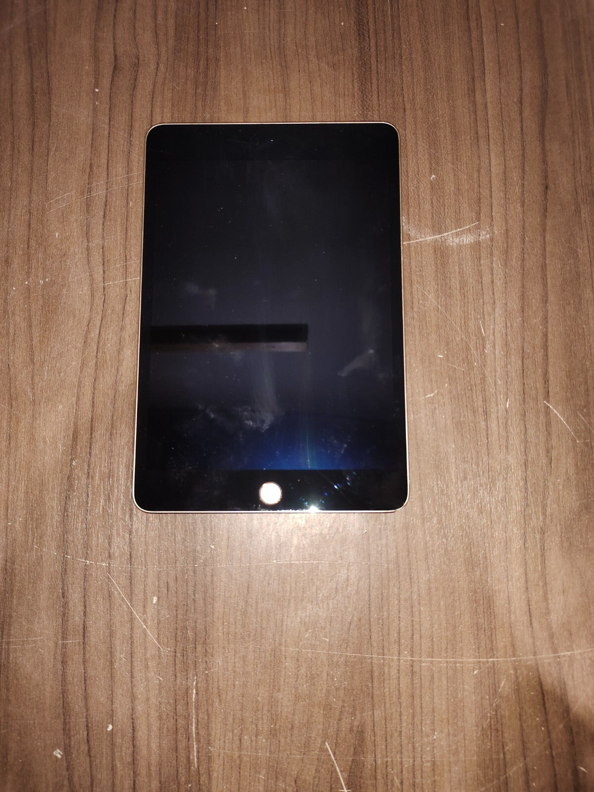 Apple iPad Mini 4, 16GB, WiFi A1538 7.9in - Gold